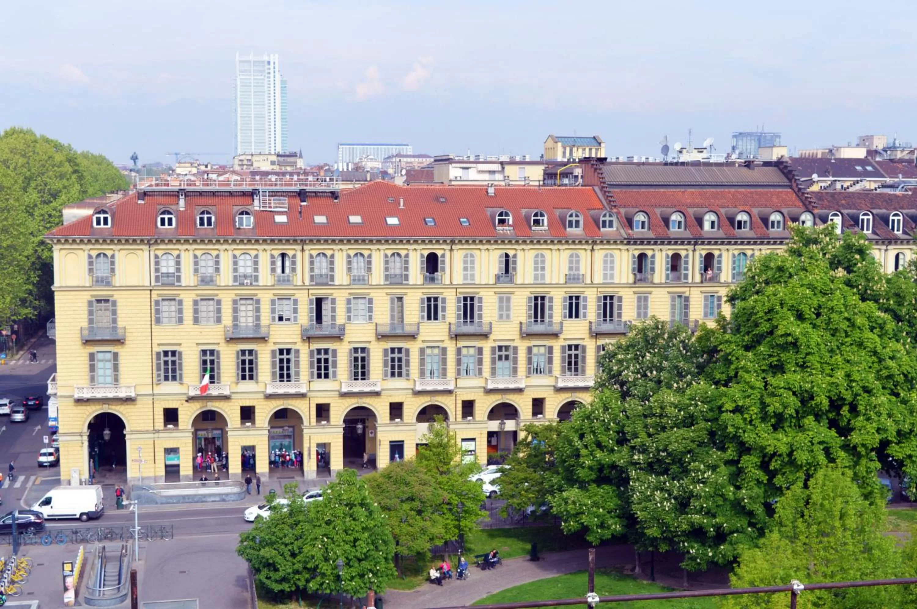 Property building in Hotel Roma e Rocca Cavour