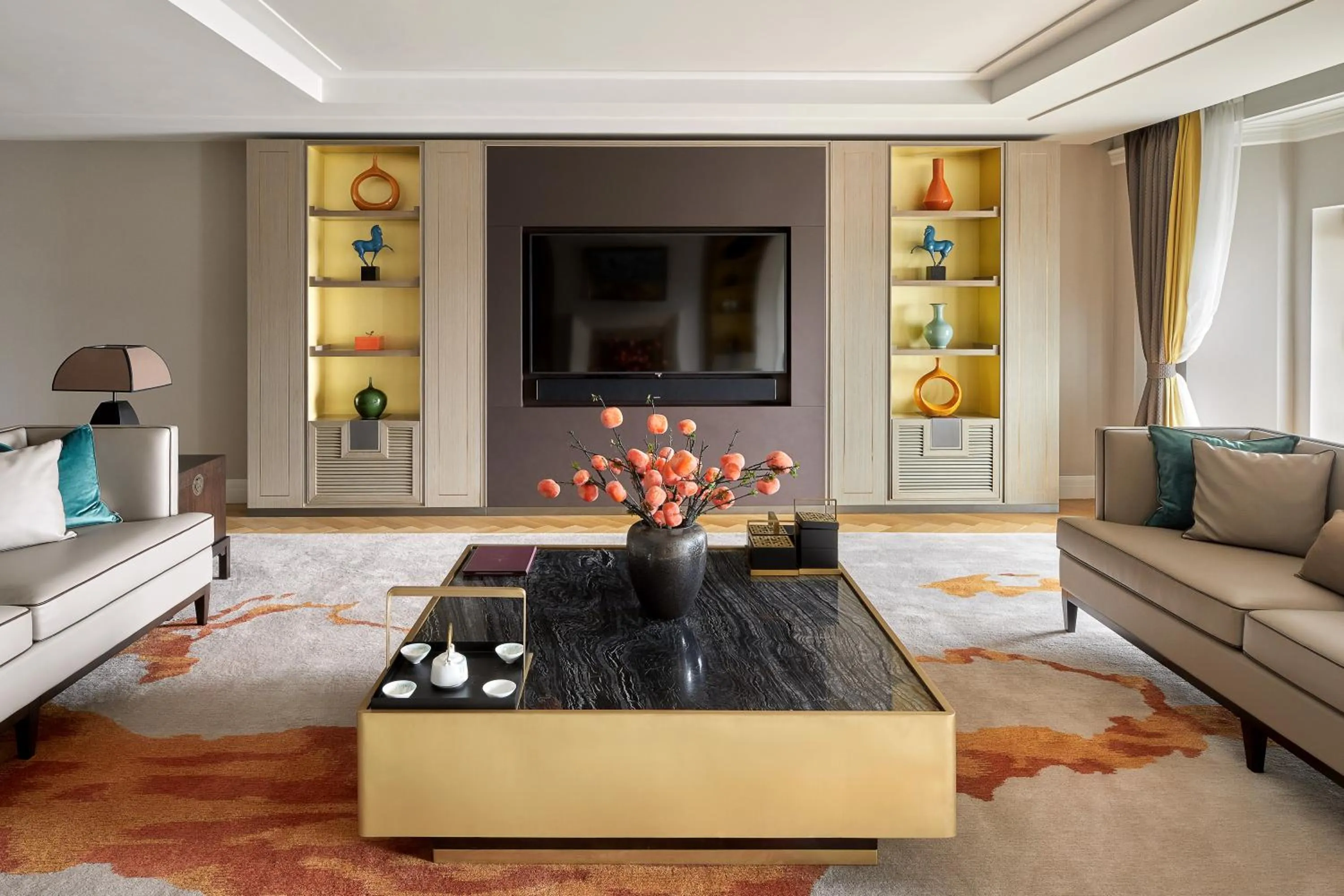 Living room in Four Seasons Hotel London at Tower Bridge