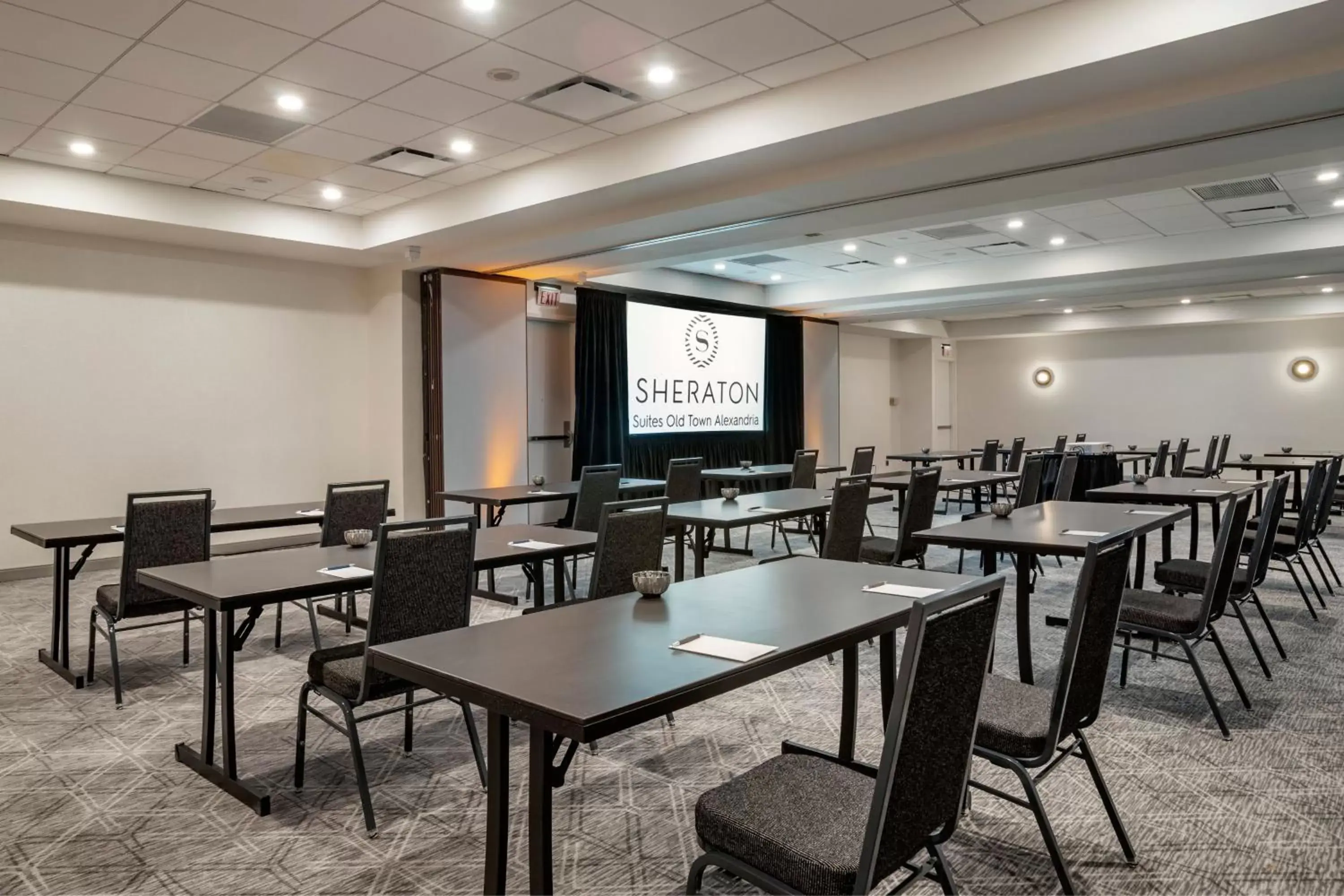 Meeting/conference room in Sheraton Suites Old Town Alexandria