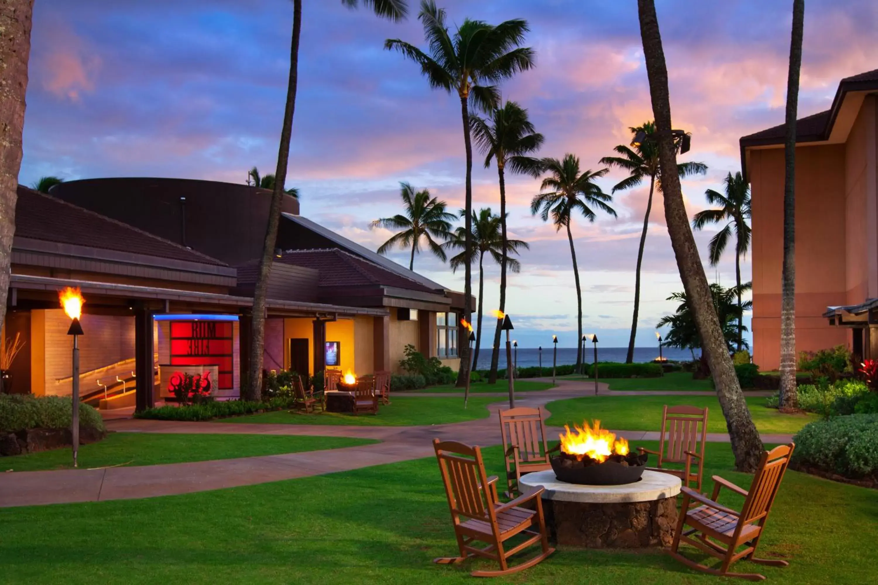 Property building, Sunrise/Sunset in Sheraton Kauai Resort