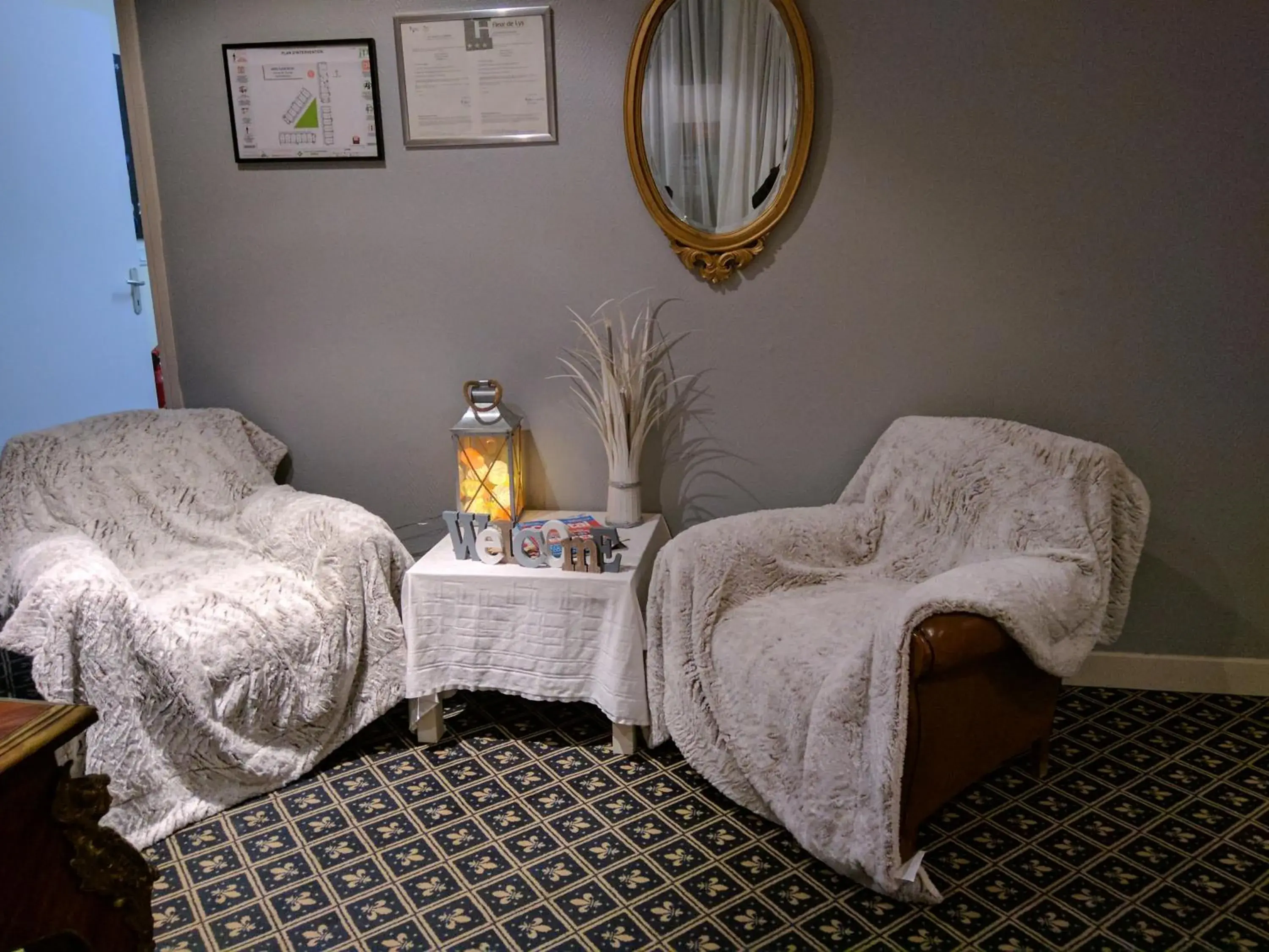 Seating Area in Hotel Fleur de Lys