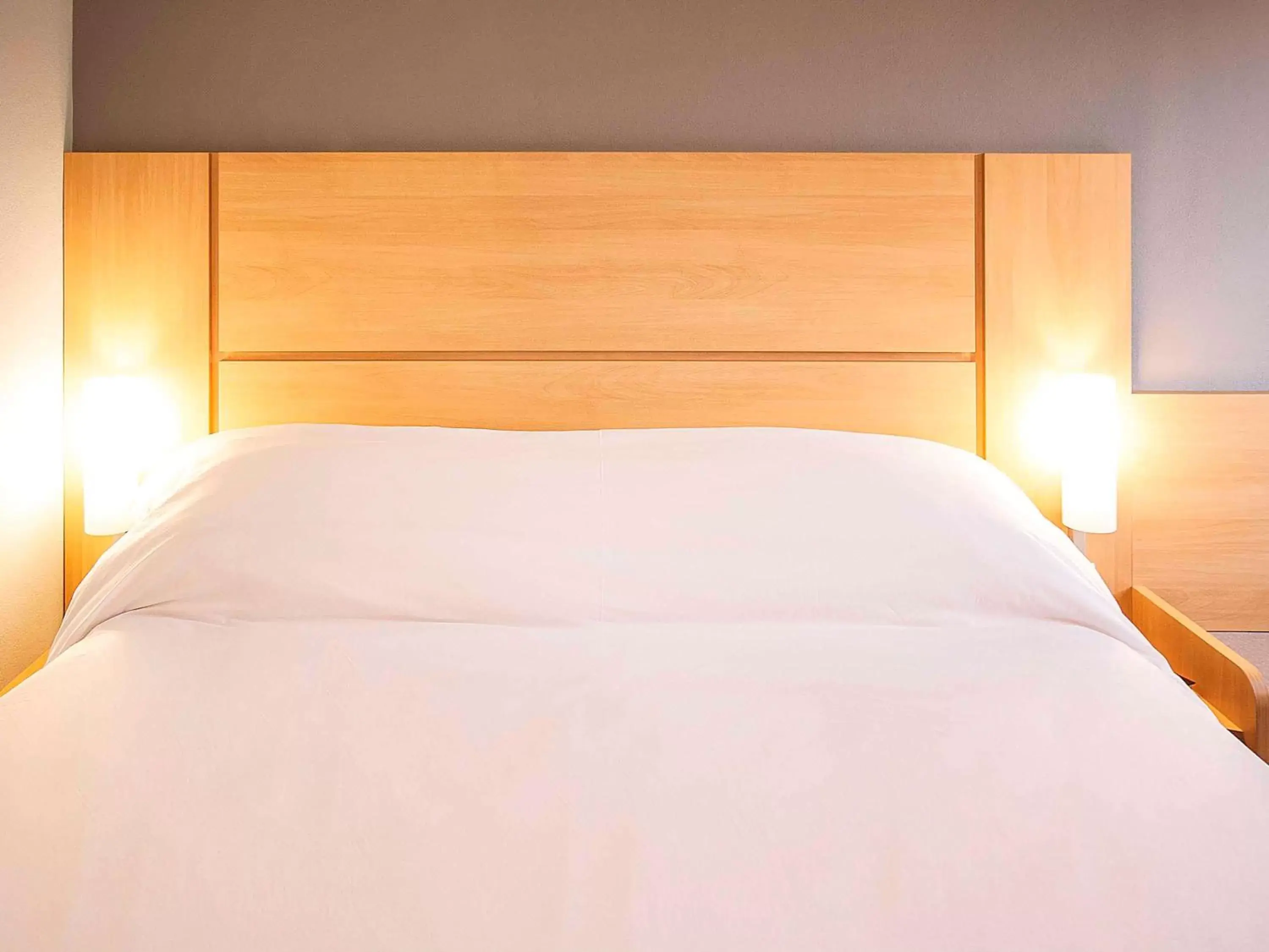 Photo of the whole room, Bed in ibis Montenegro Photo of the whole room, Bed in ibis Montenegro