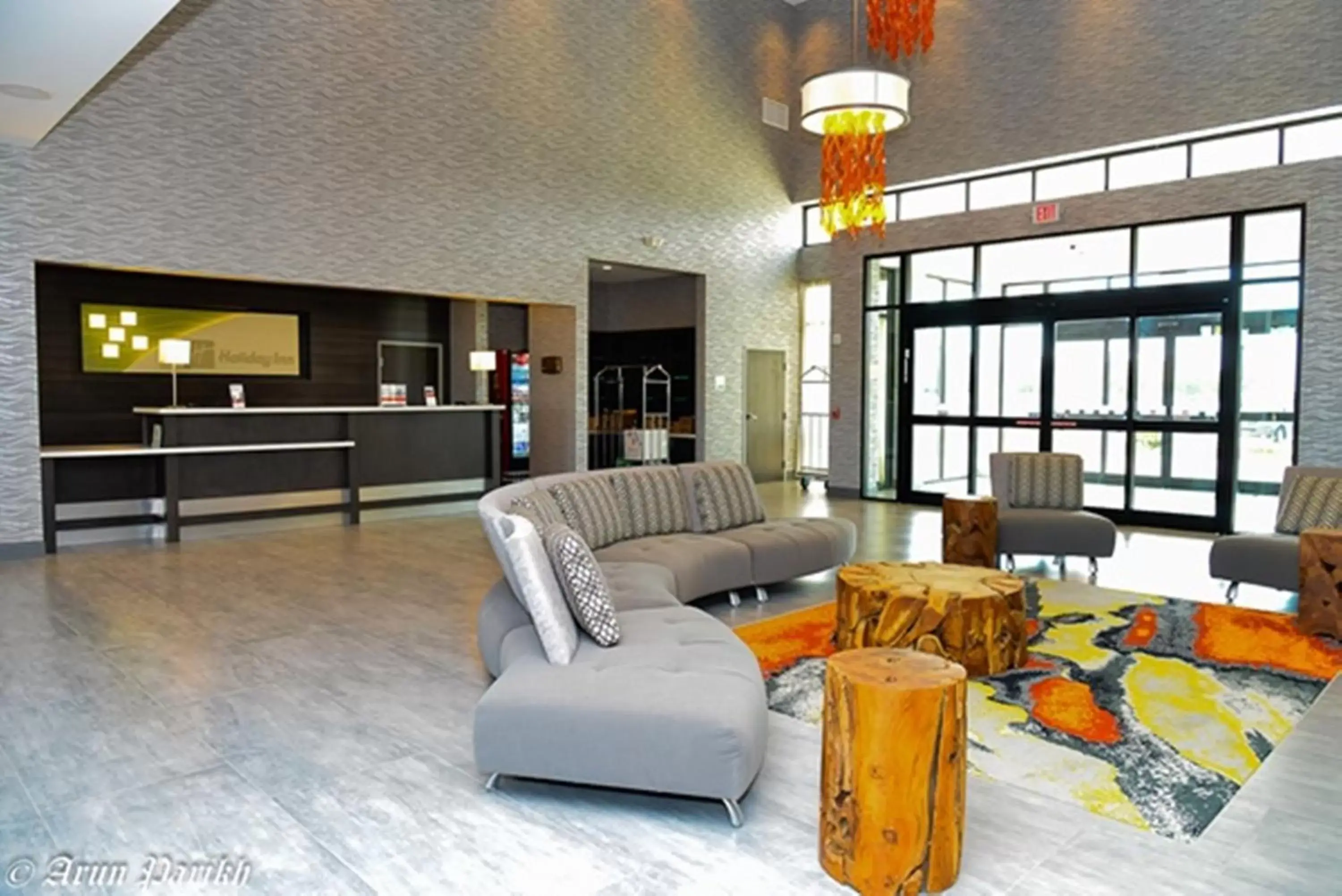 Lobby or reception, Seating Area in Holiday Inn Houston NE-Bush Airport Area, an IHG Hotel
