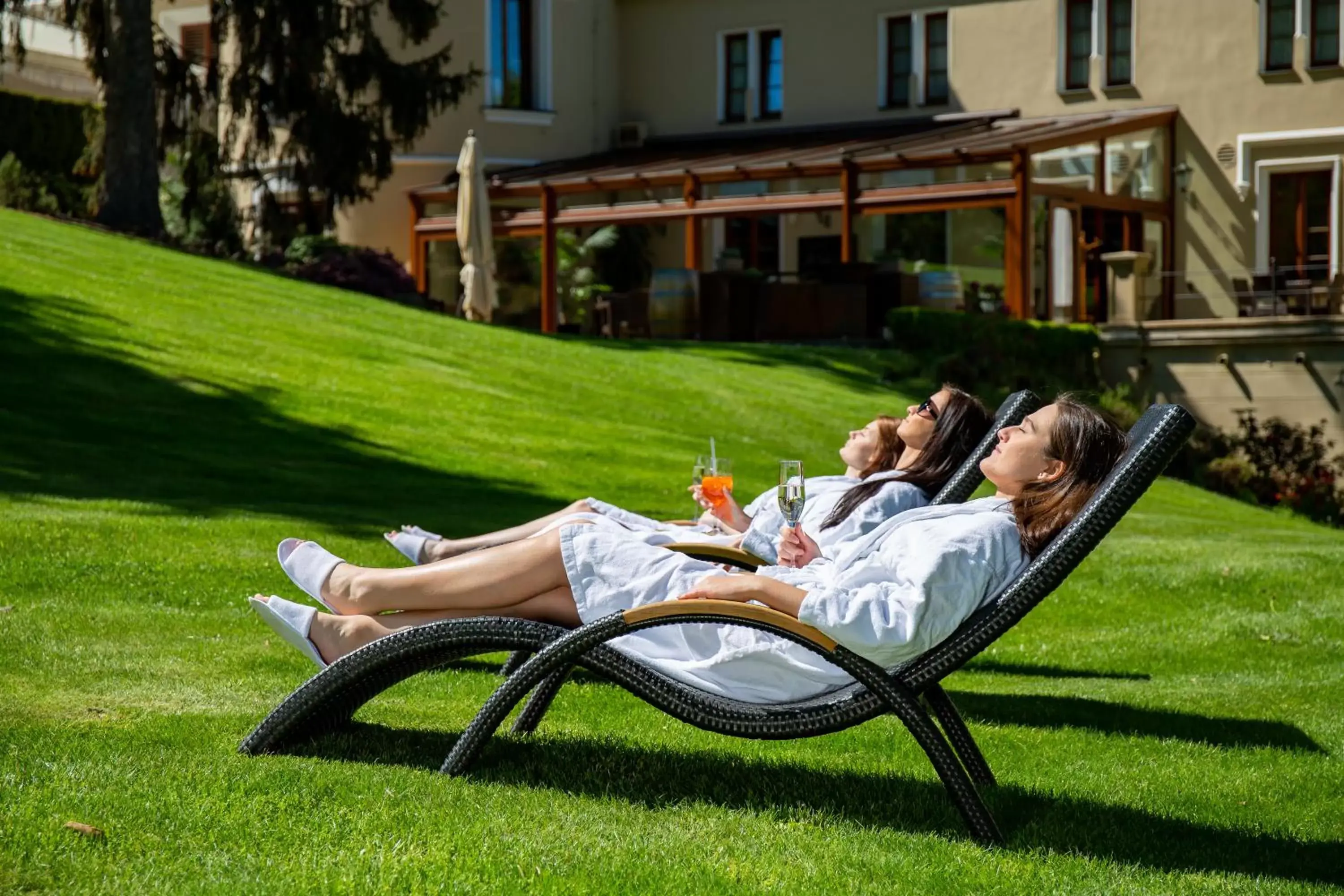 People, Garden in Chateau St. Havel - Wellness Hotel