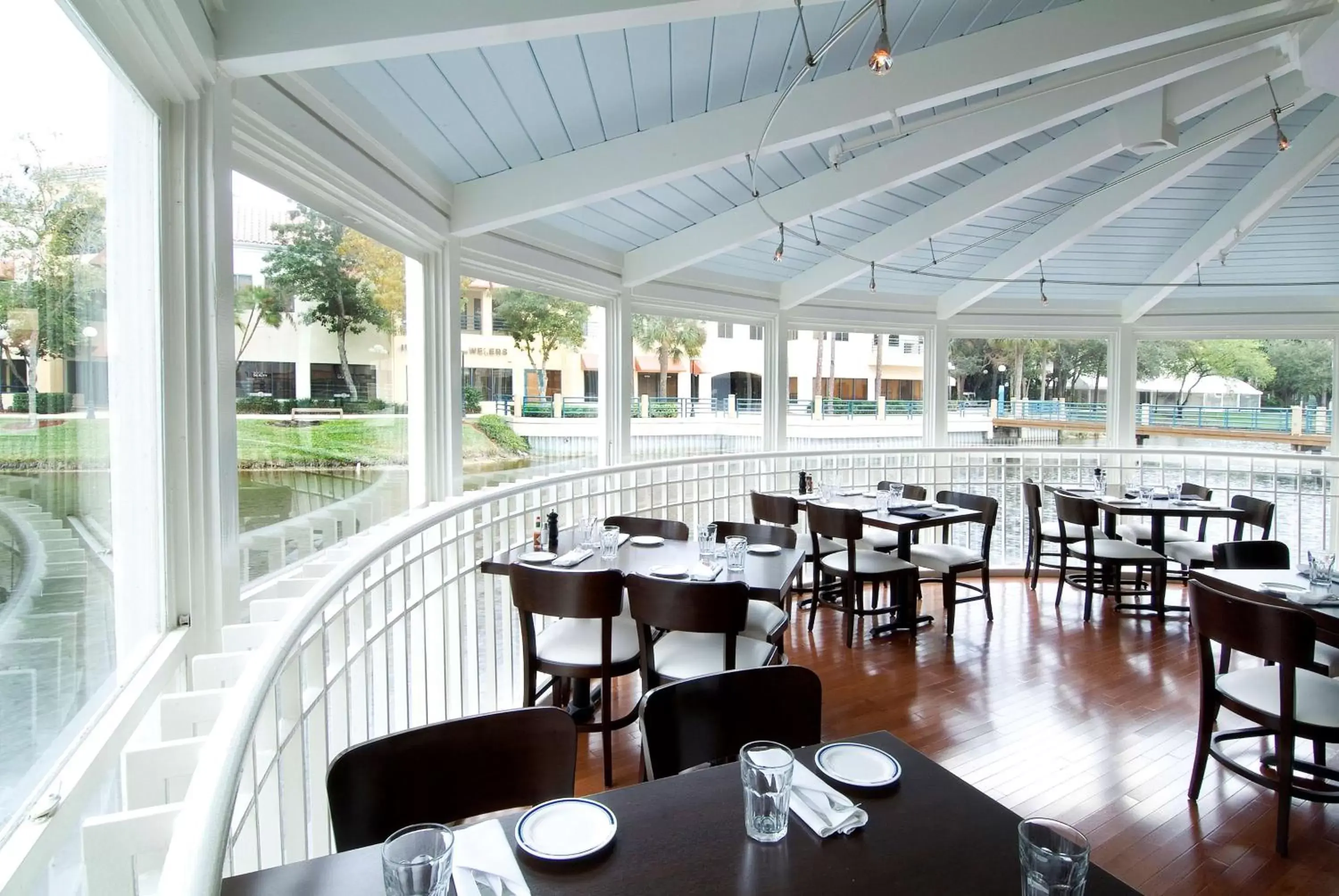 Dining area, Restaurant/Places to Eat in Hilton Boca Raton Suites