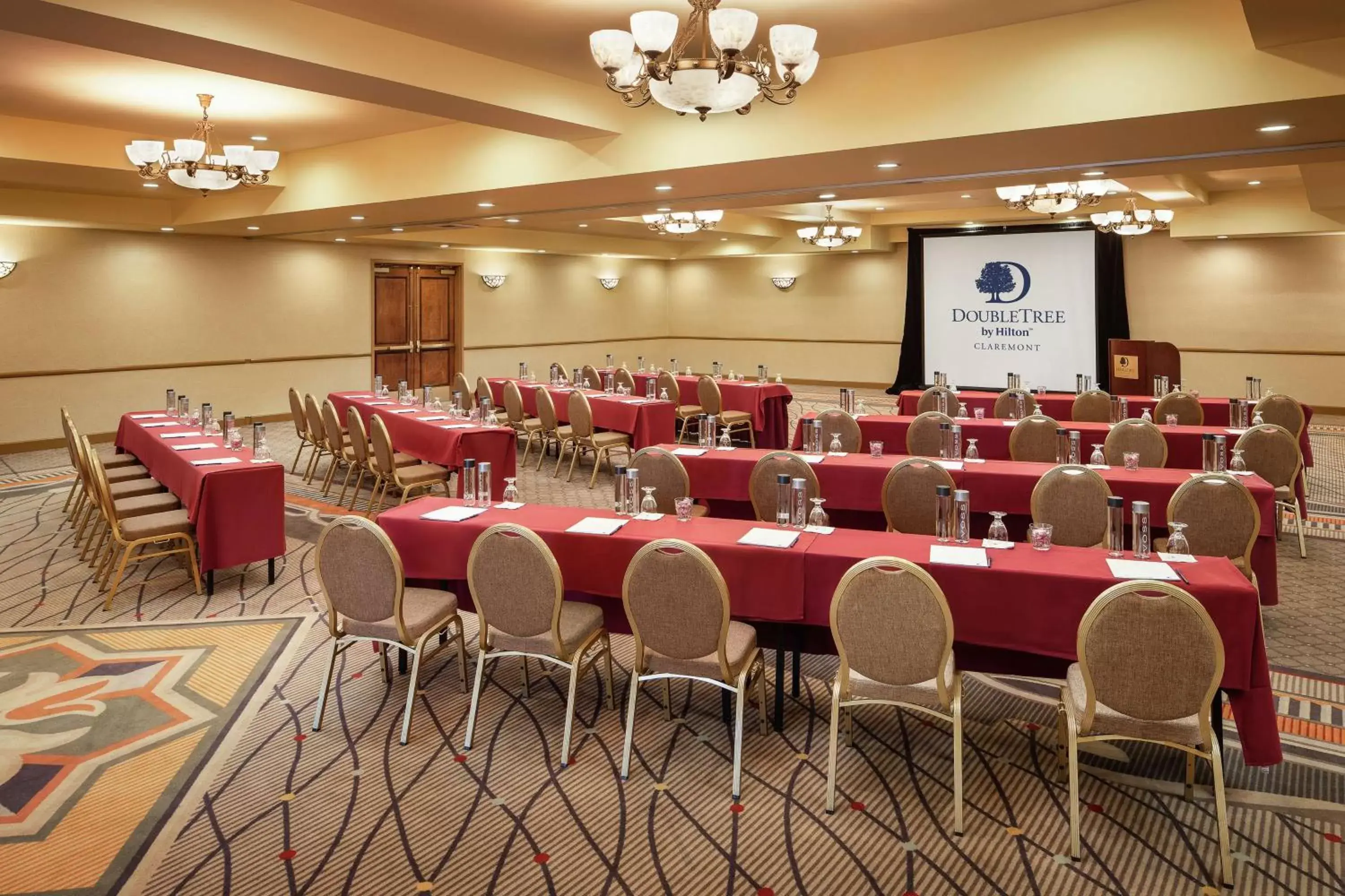 Meeting/conference room in DoubleTree by Hilton Claremont