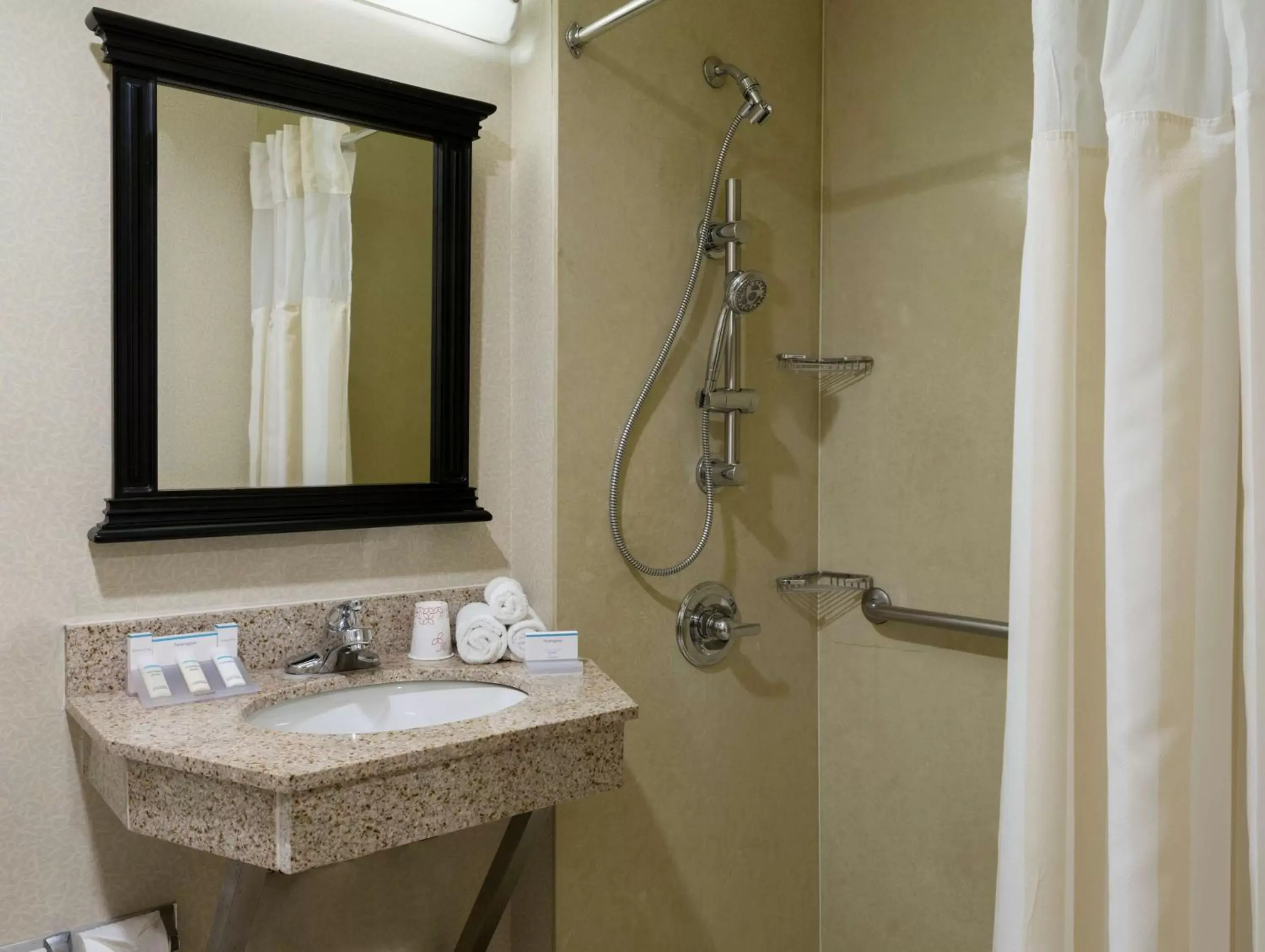 Shower, Bathroom in Hilton Garden Inn New York/Tribeca