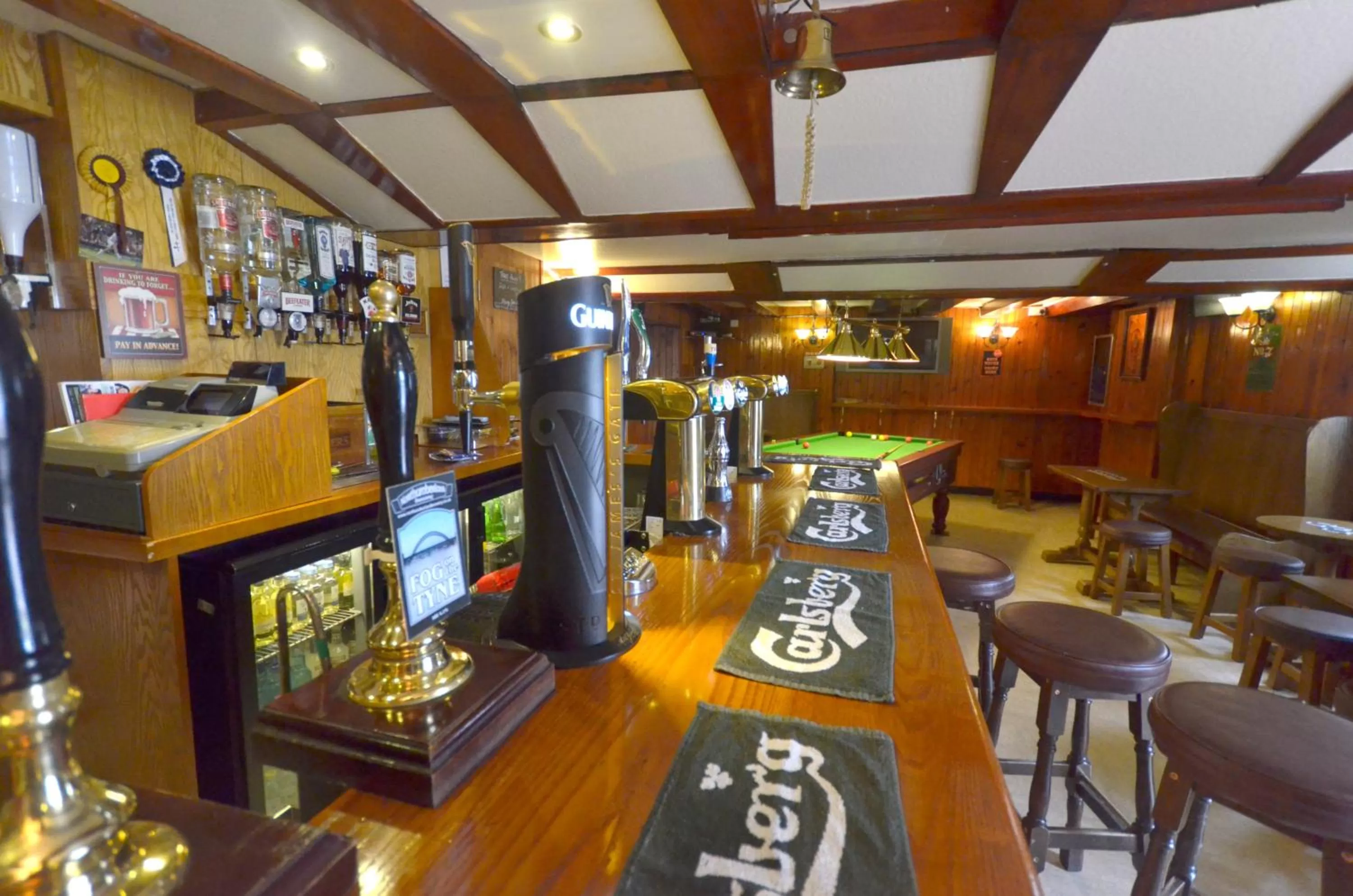 Lounge or bar, Lounge/Bar in Auld Cross Keys Inn