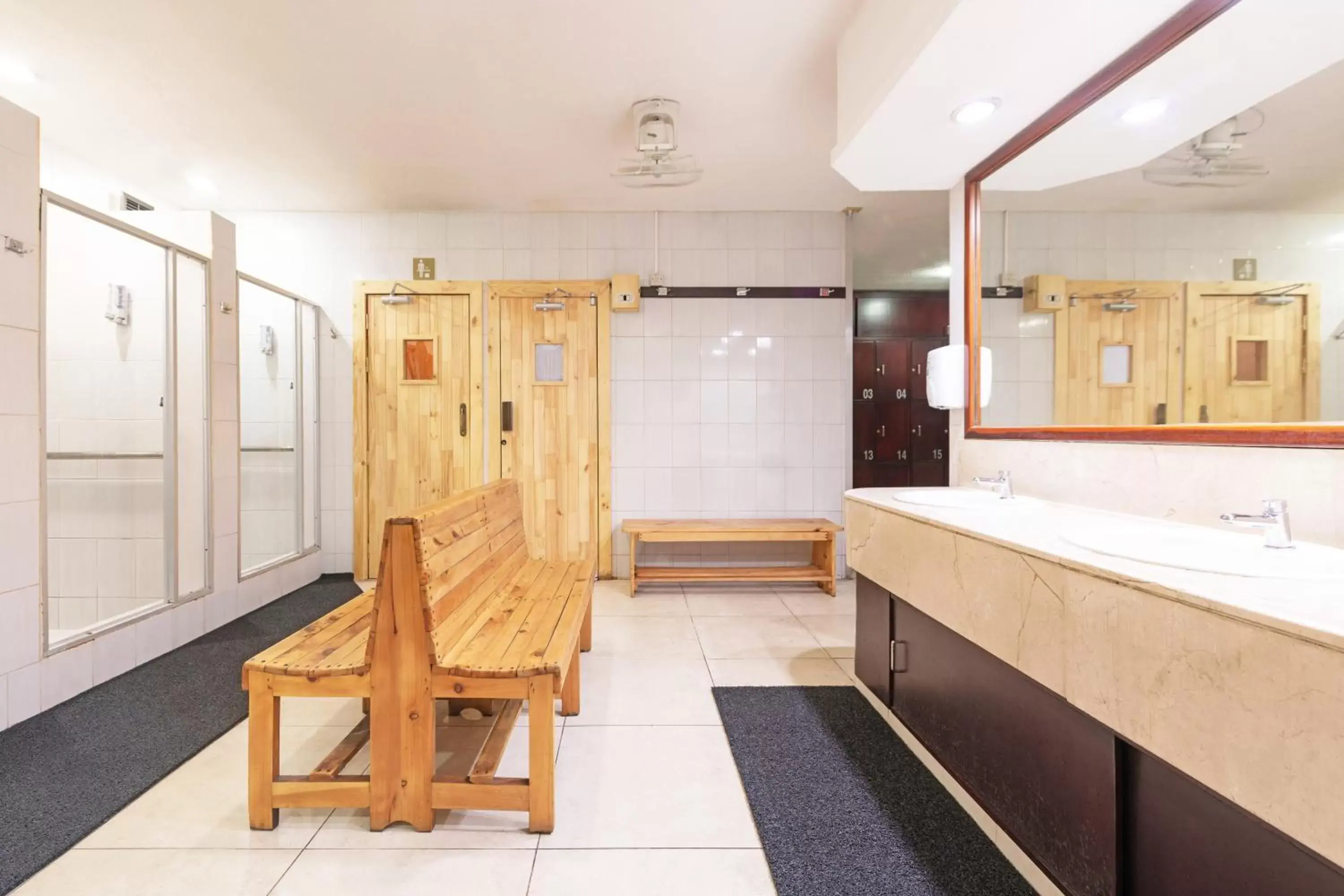 Area and facilities, Bathroom in Barceló San José