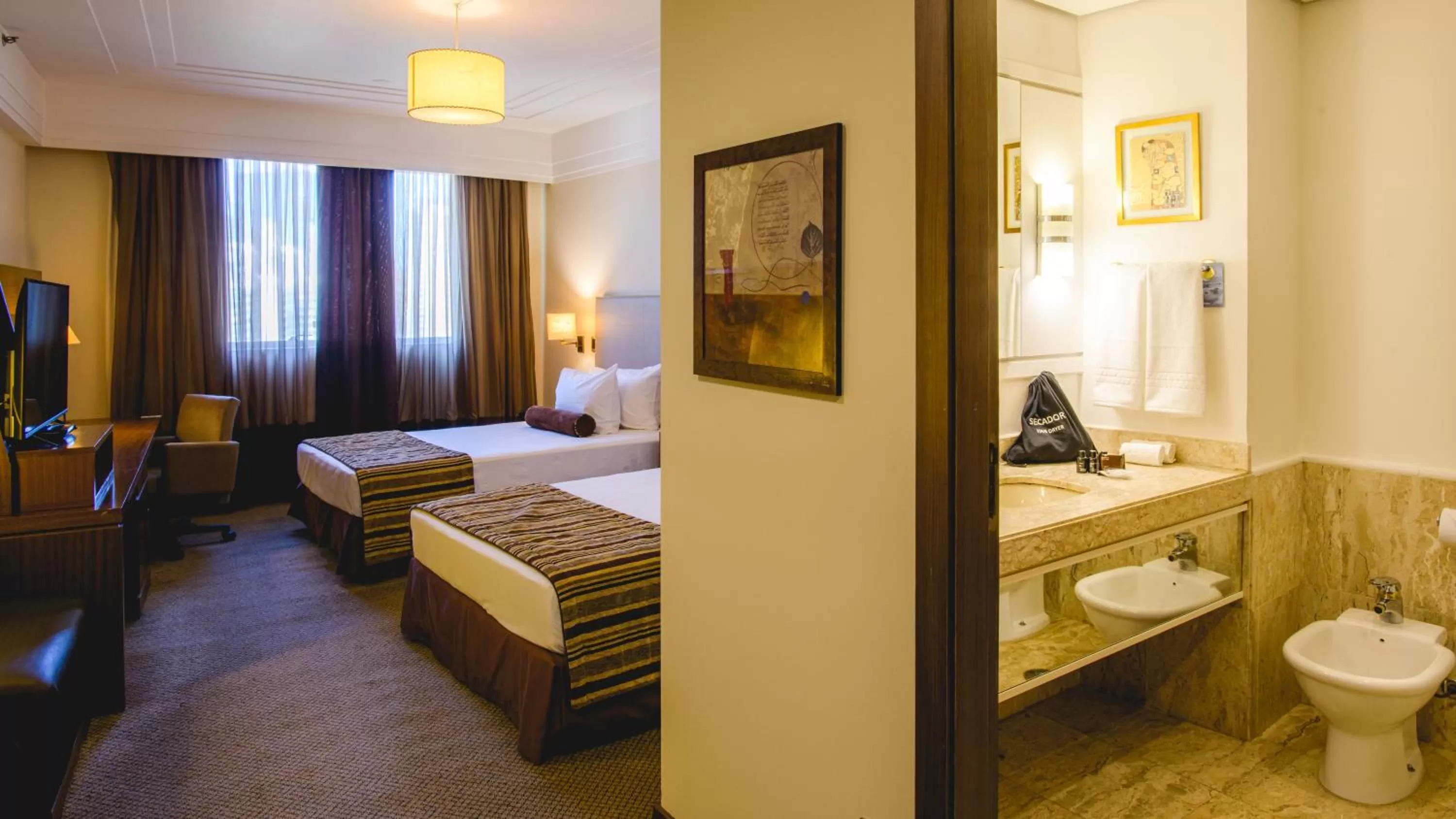 Bed in Radisson Alphaville