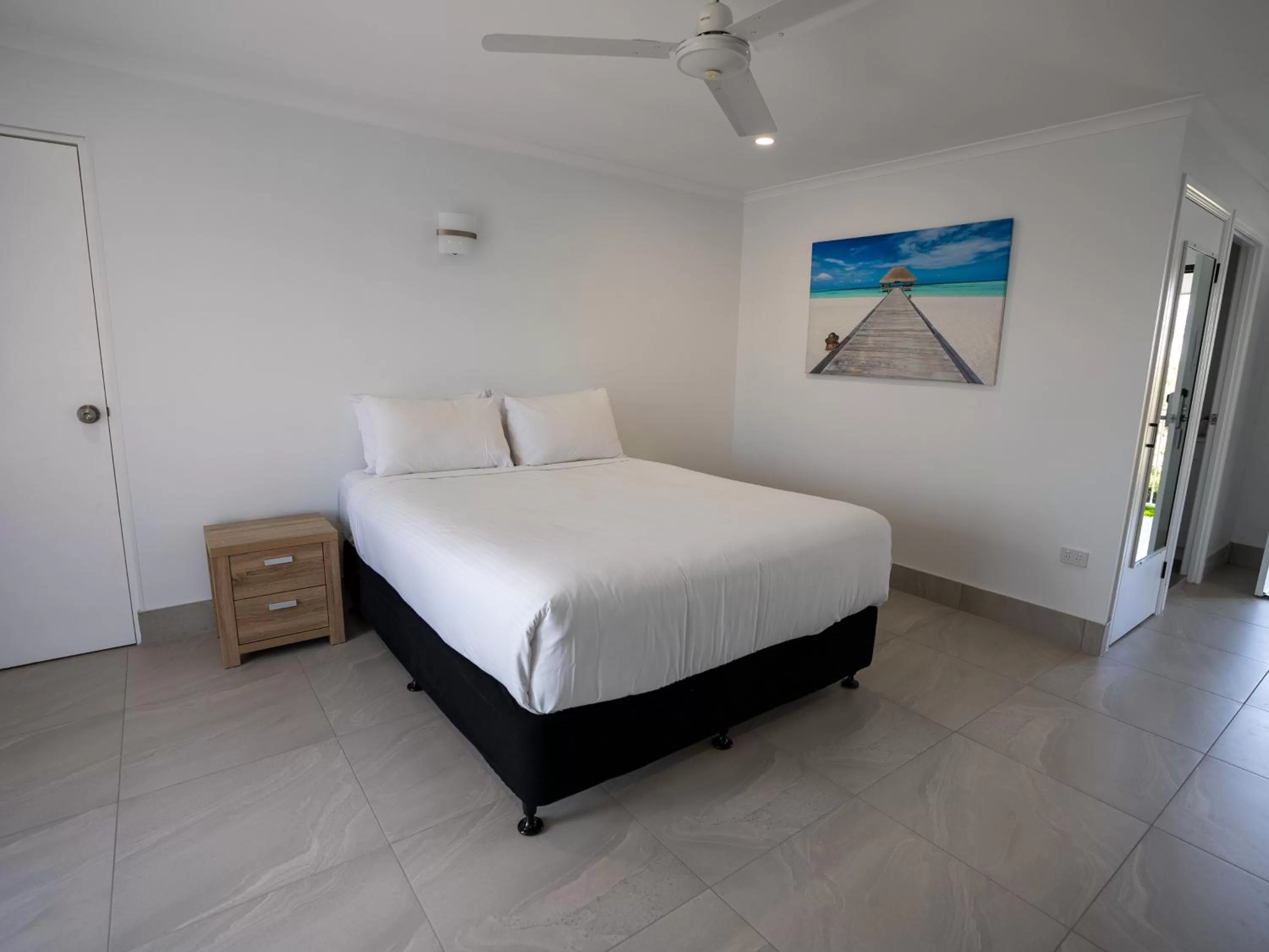 Executive Suite in Best Western Ambassador Motor Lodge