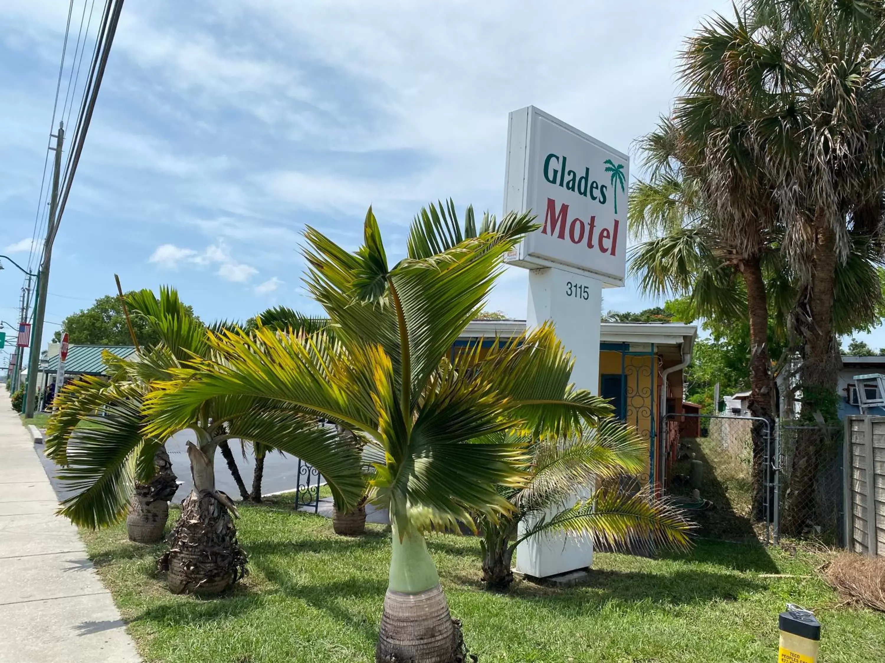 Property Building in Glades Motel - Naples