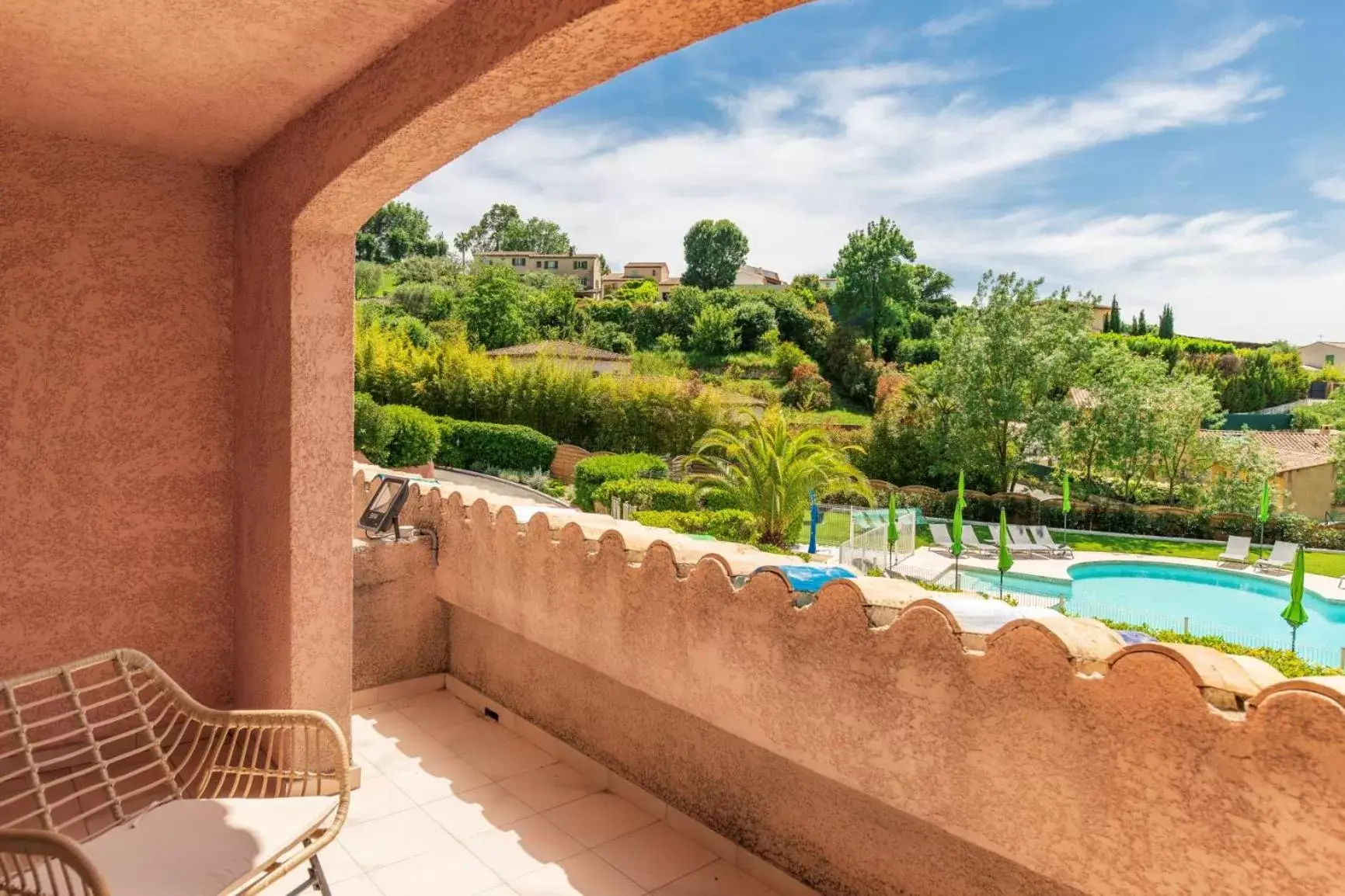 Patio, Pool View in Les Bastides Saint Paul