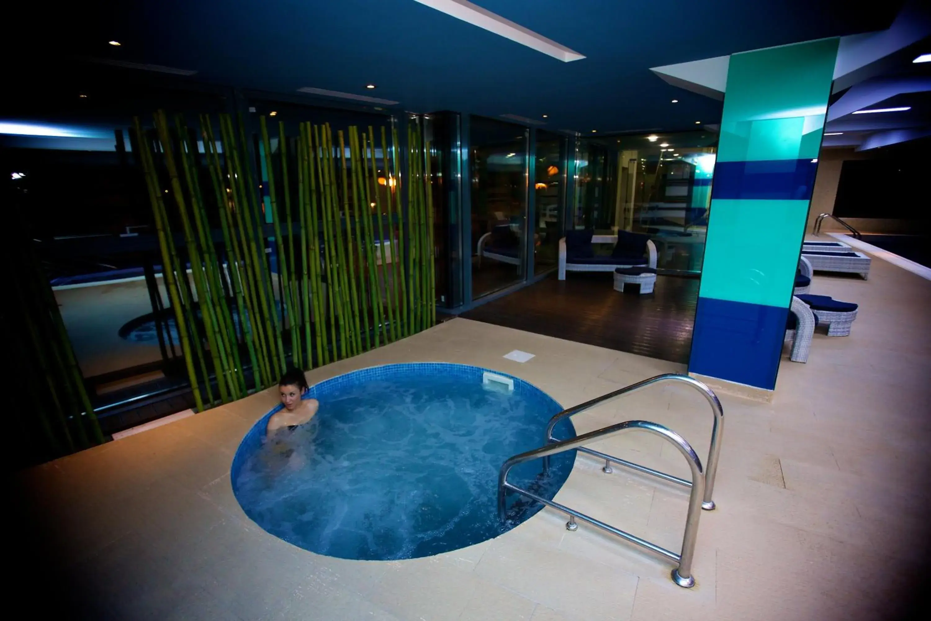 Spa and wellness centre/facilities, Swimming Pool in Hotel Delta 4