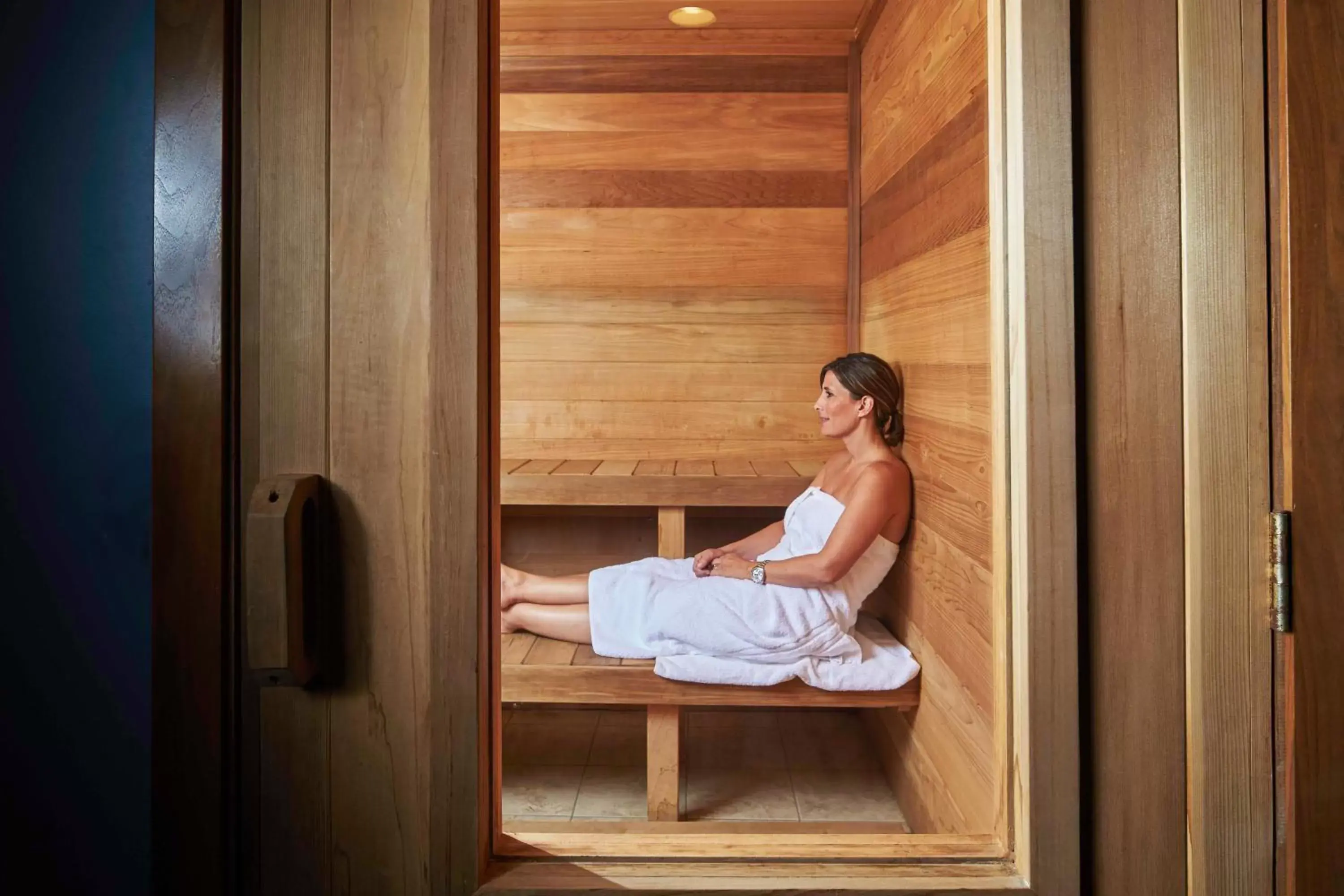 Sauna in Surfsand Resort