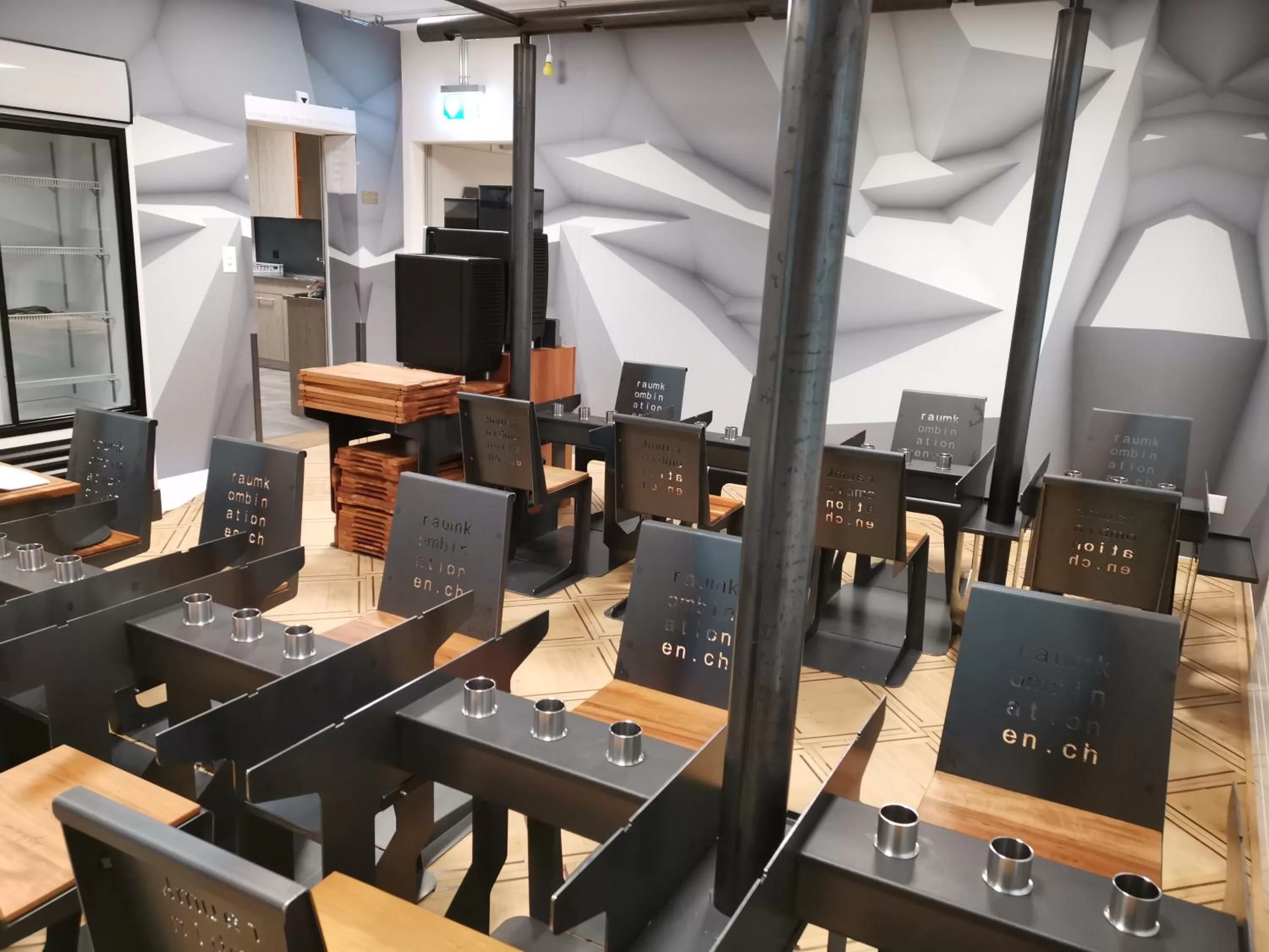 Breakfast in Boutique Hotel BS16 before Bern City Parking gratis