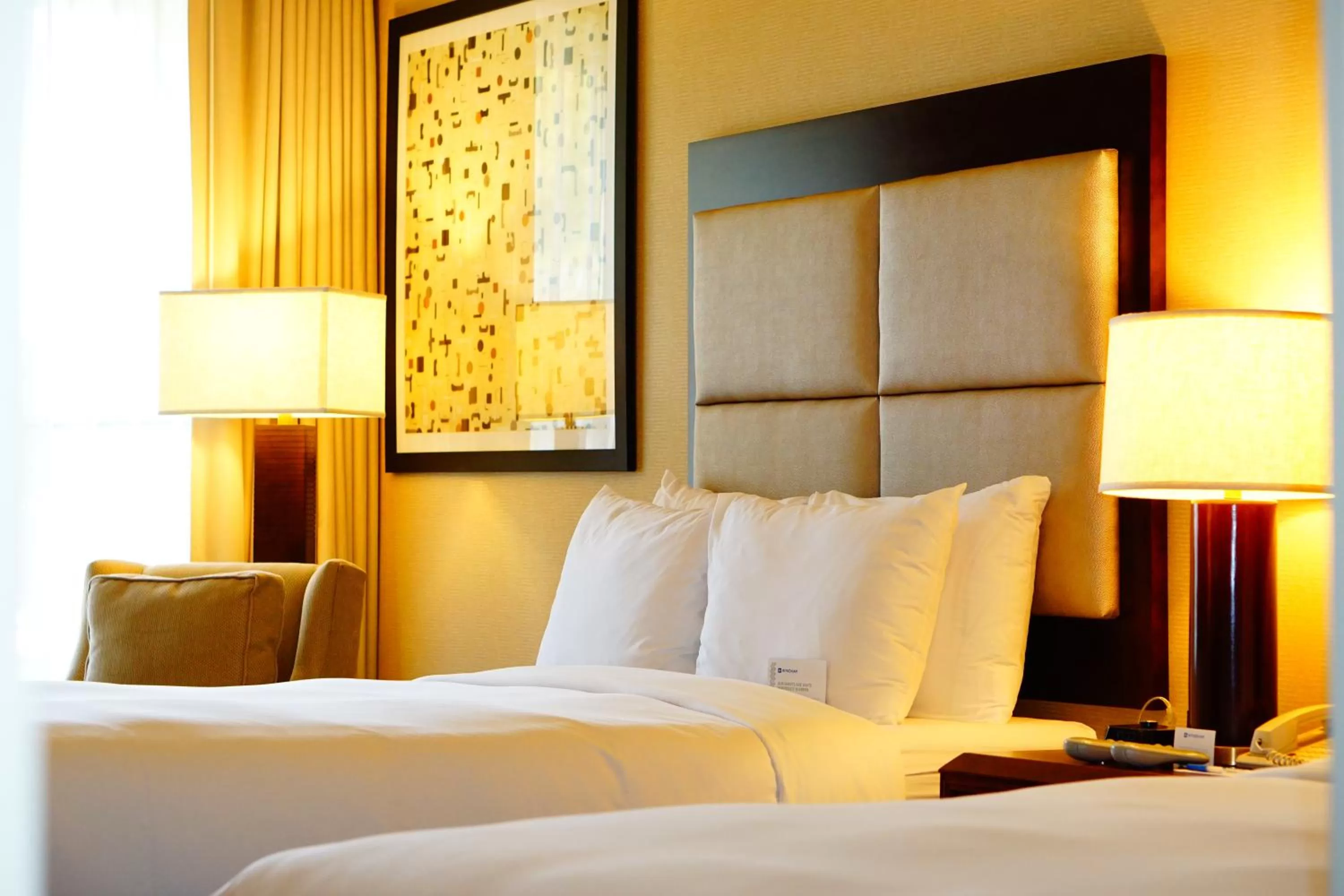 Other, Bed in Wyndham Chicago O'Hare