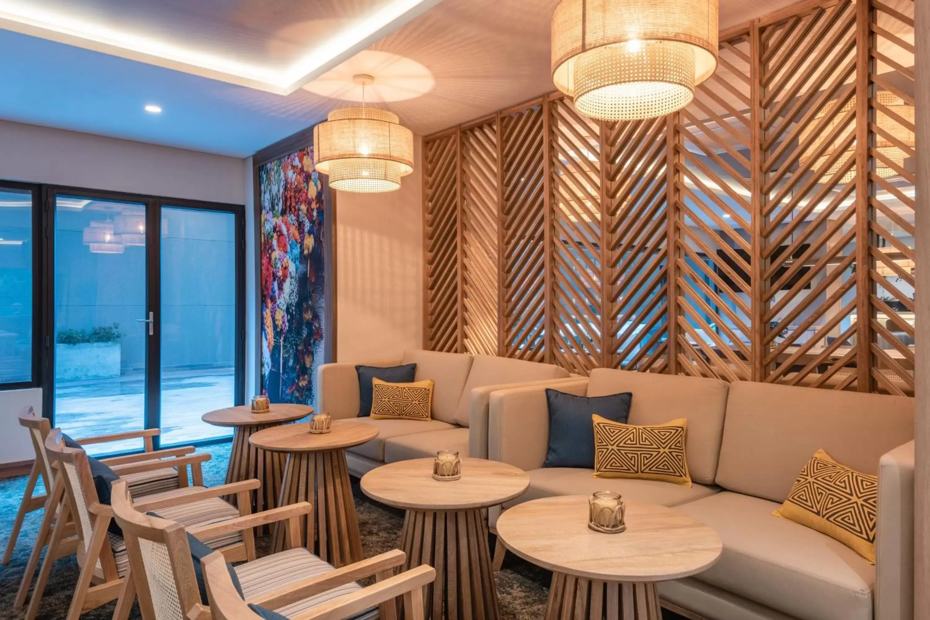 Restaurant/places to eat, Seating Area in Fairfield by Marriott Medellin Sabaneta