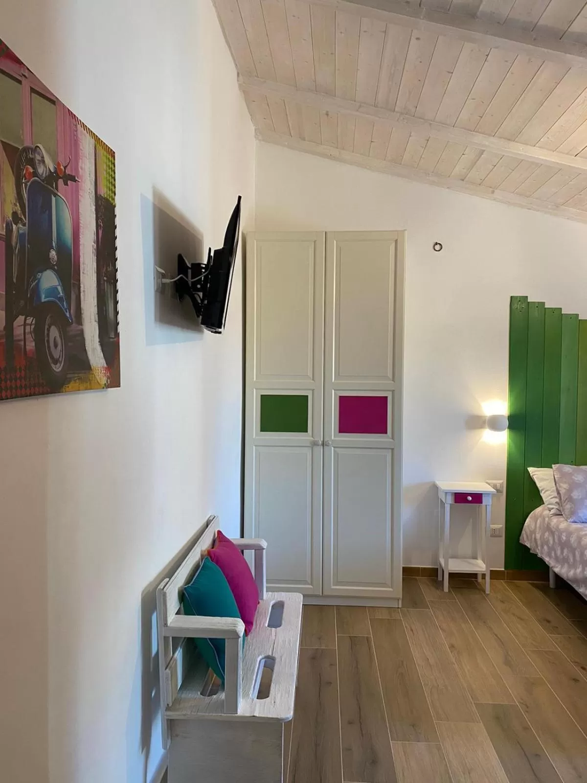 Photo of the whole room, Seating Area in Racconti di pietra