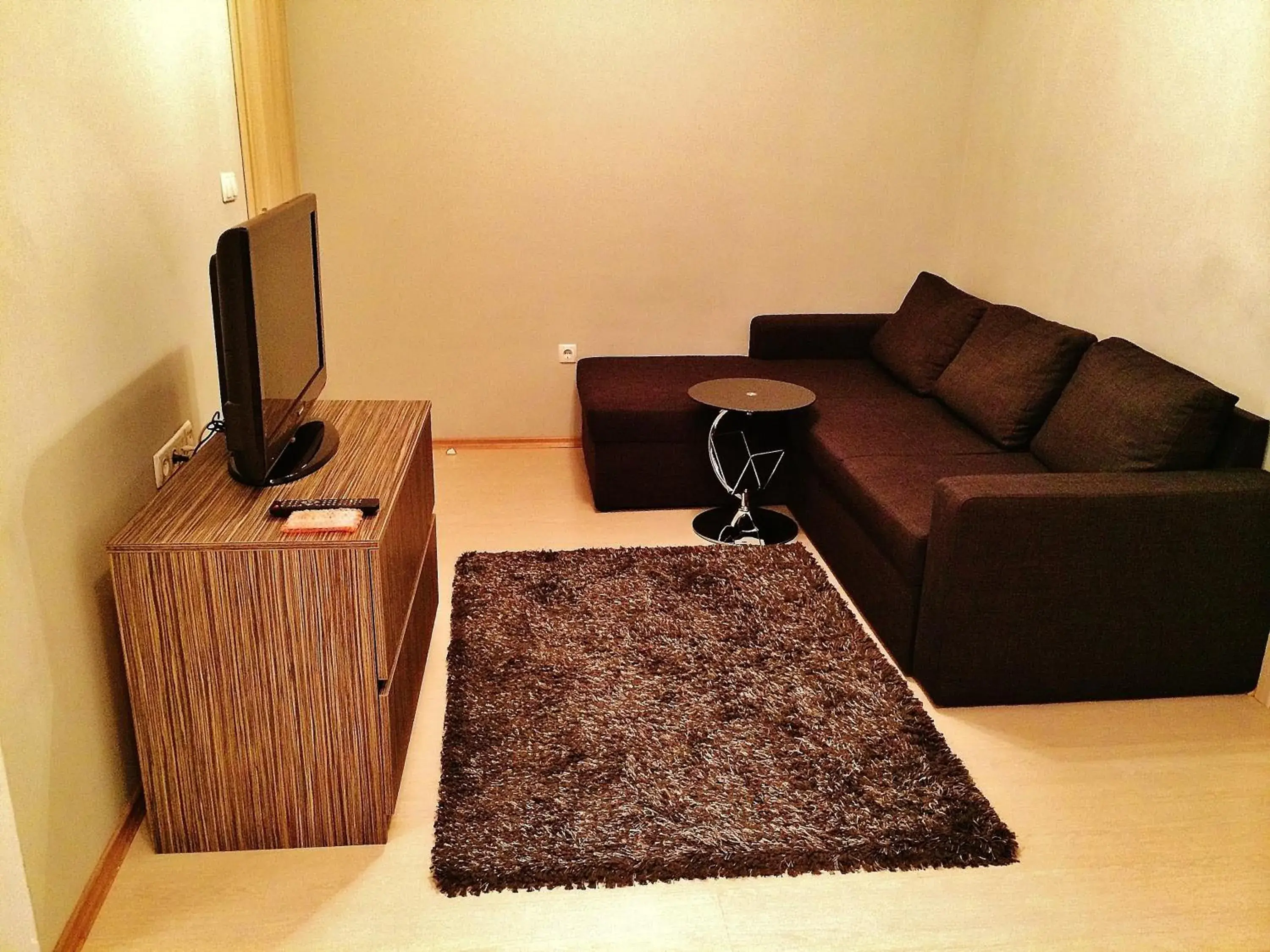 TV and multimedia, Seating Area in Family Hotel Dalis