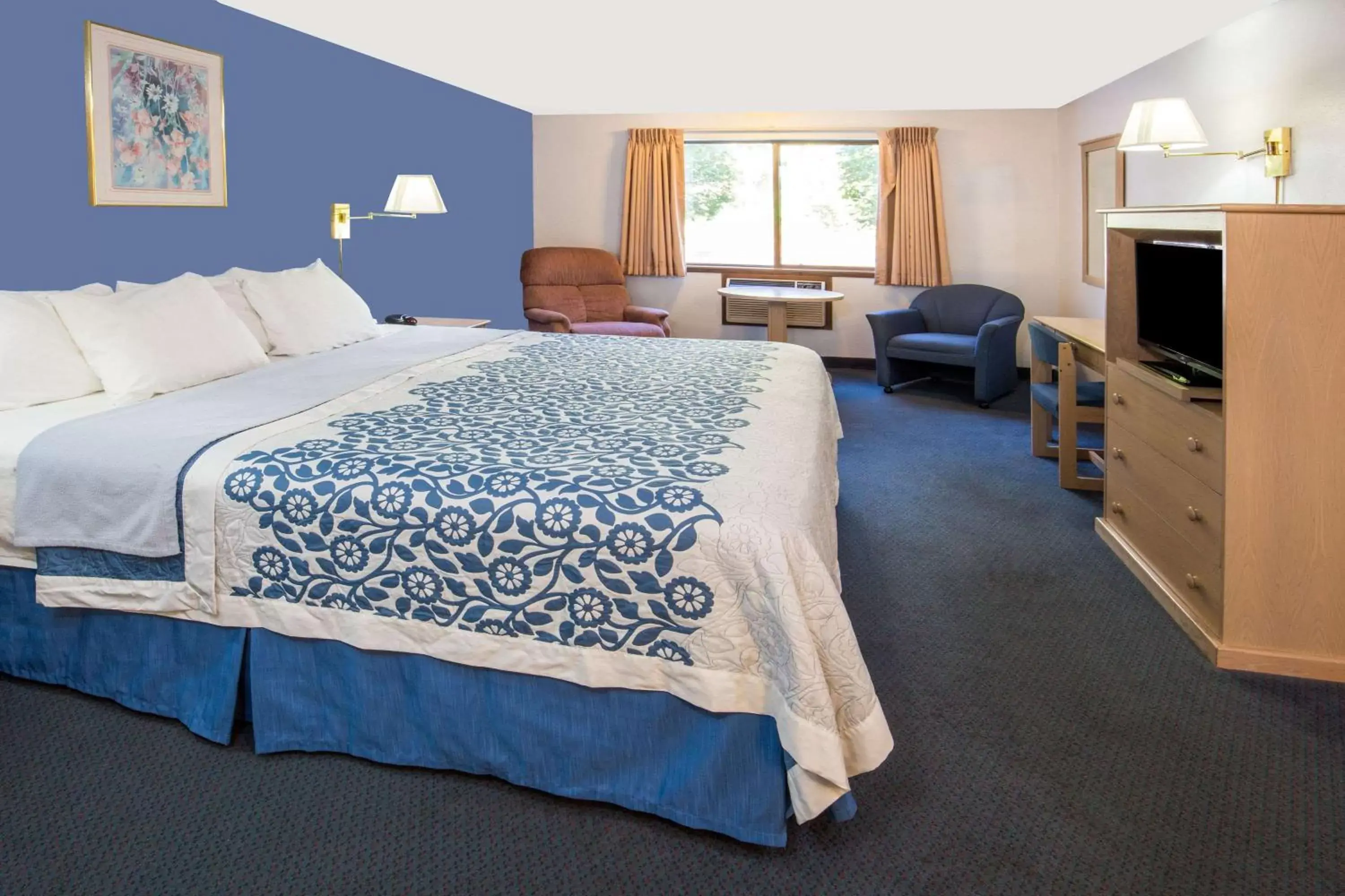 Bed in Days Inn by Wyndham Corvallis