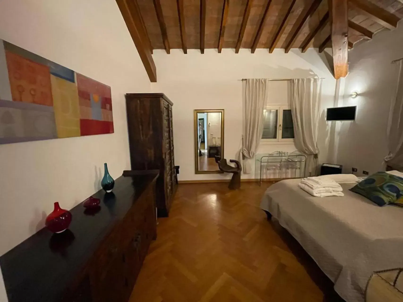 Photo of the whole room in Villa Matildis