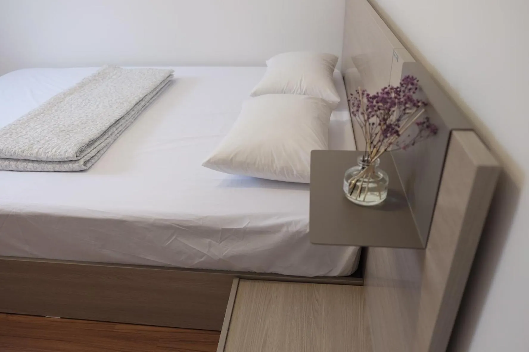 Bed in Mir Guesthouse