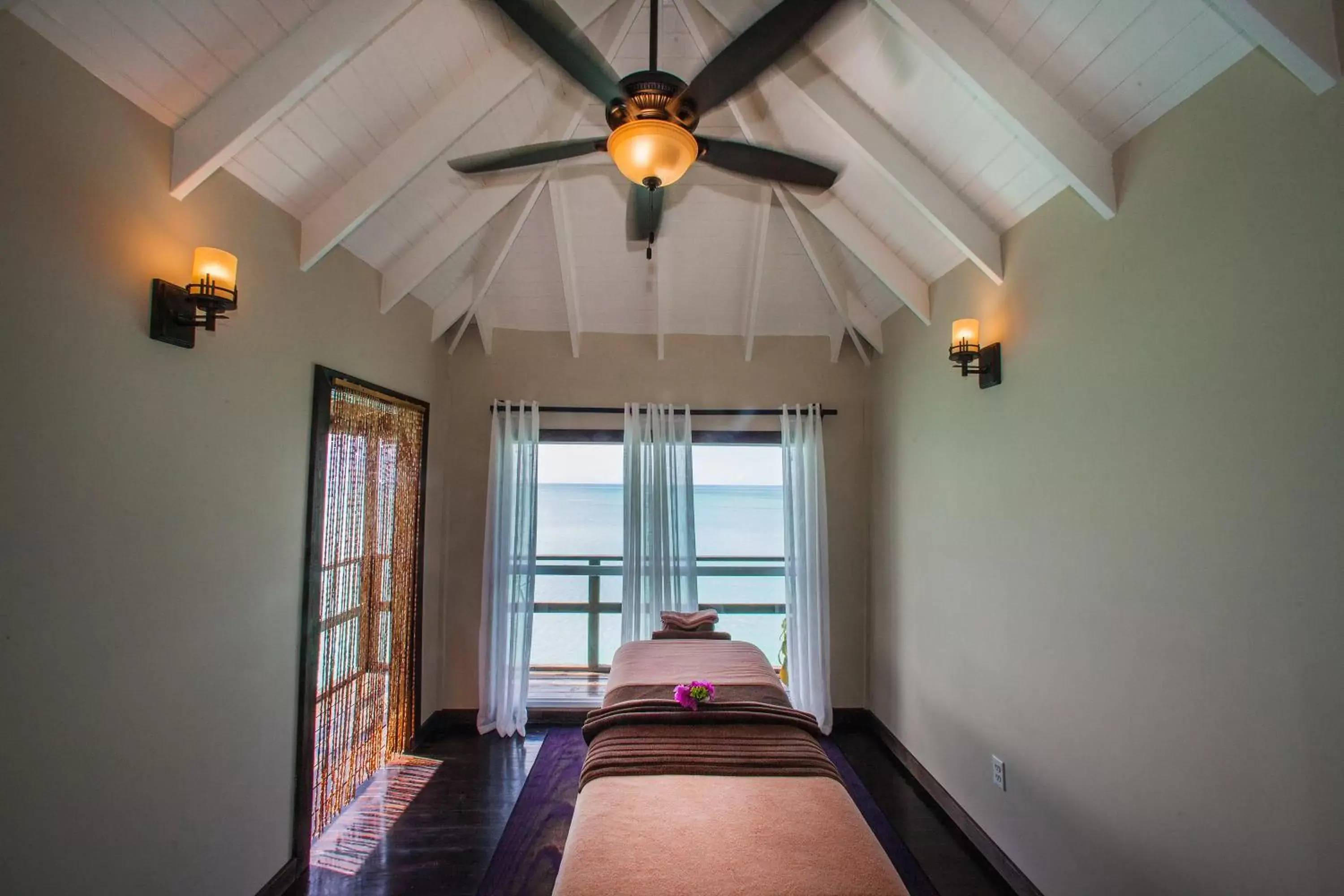 Massage, Bed in COCOS Hotel Antigua - All Inclusive - Adults Only Massage, Bed in COCOS Hotel Antigua - All Inclusive - Adults Only