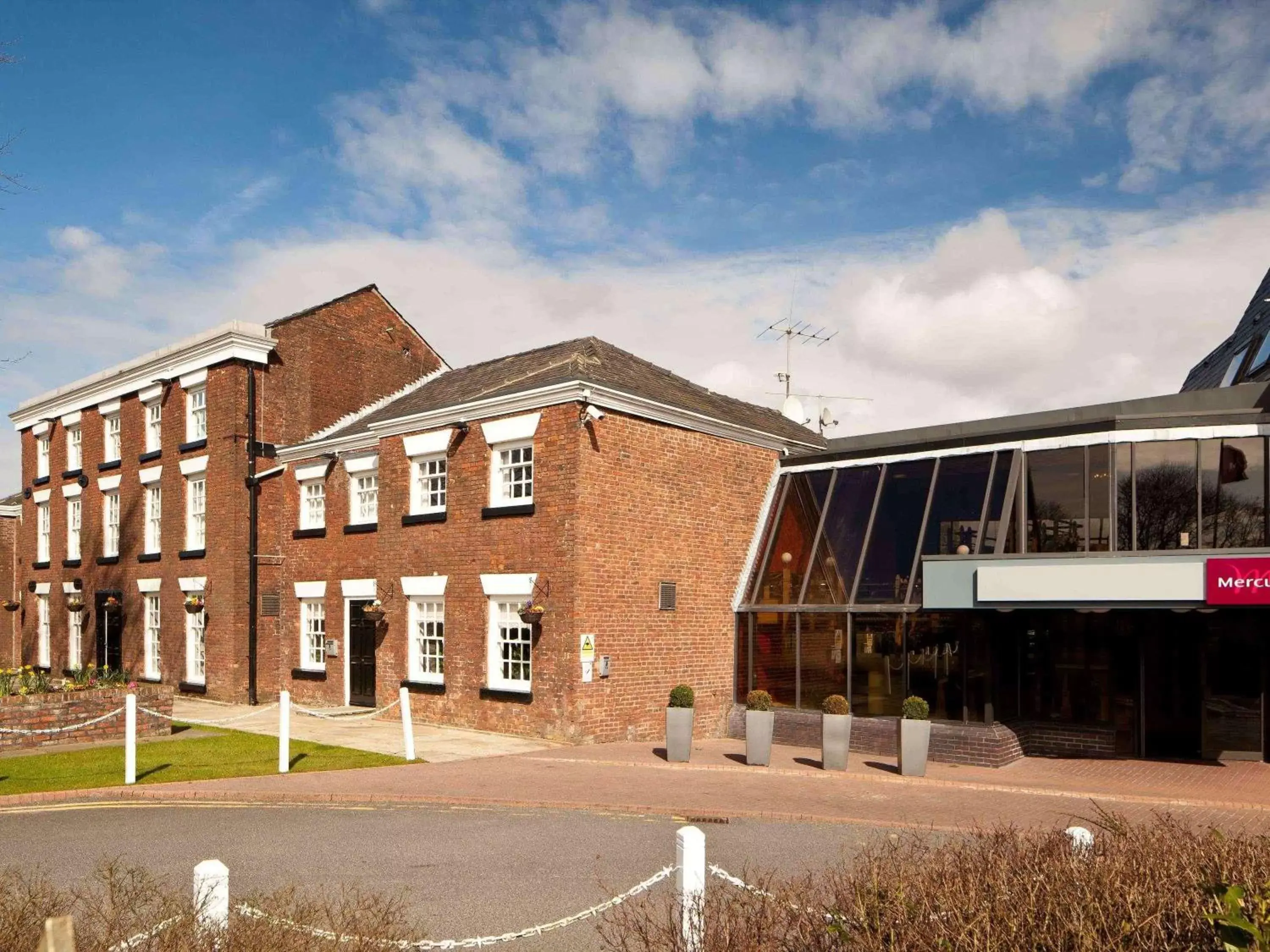 Property Building in Mercure Bolton Georgian House Hotel