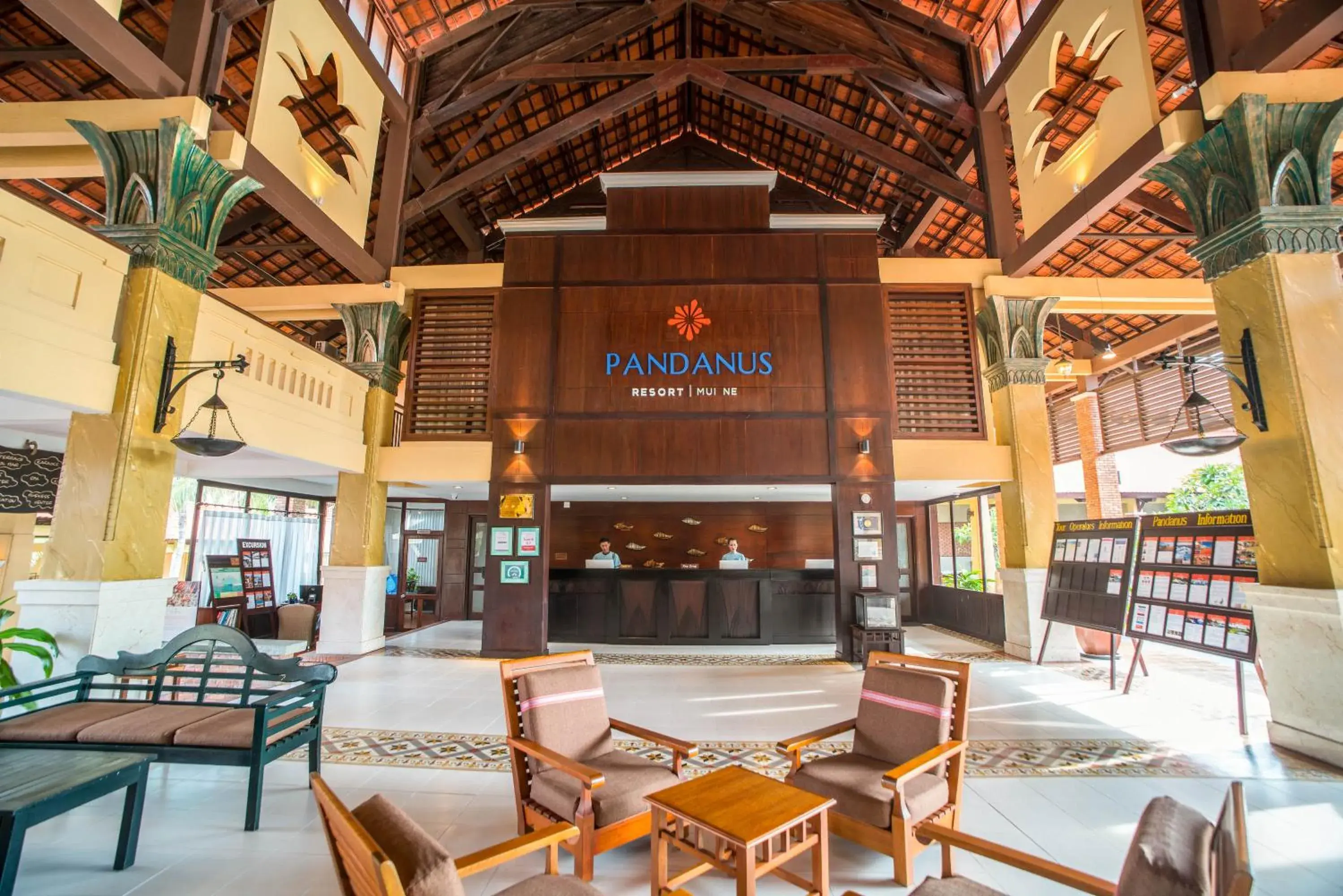 Lobby or reception, Restaurant/Places to Eat in Pandanus Resort