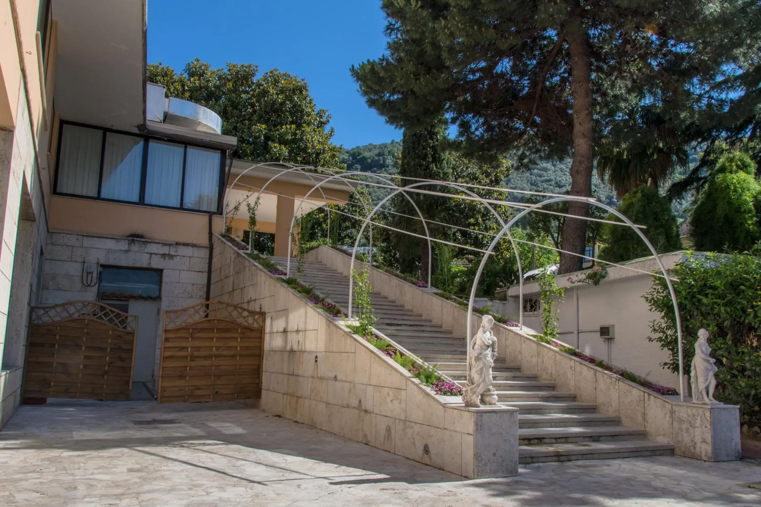 Day, Facade/Entrance in Grand Hotel Moon Valley