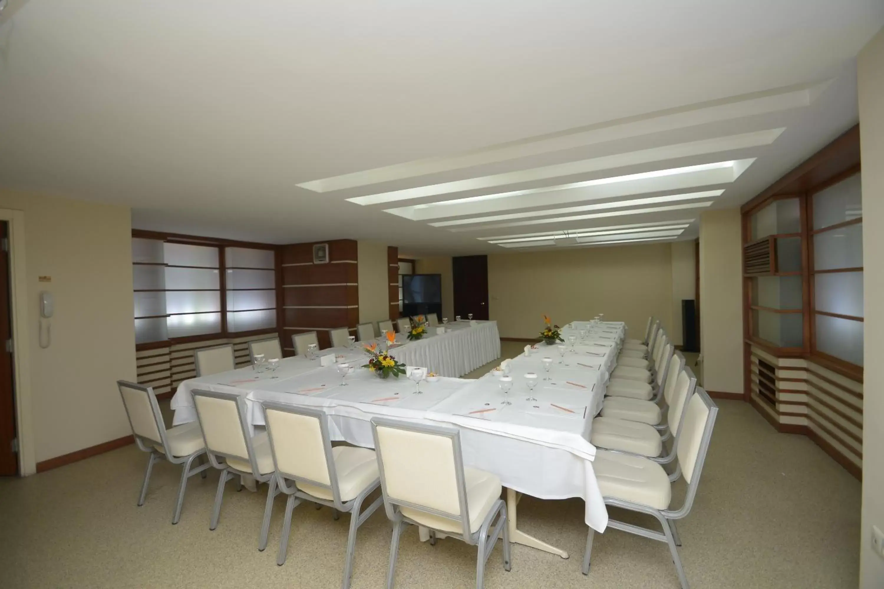 Business facilities in Karaca Hotel