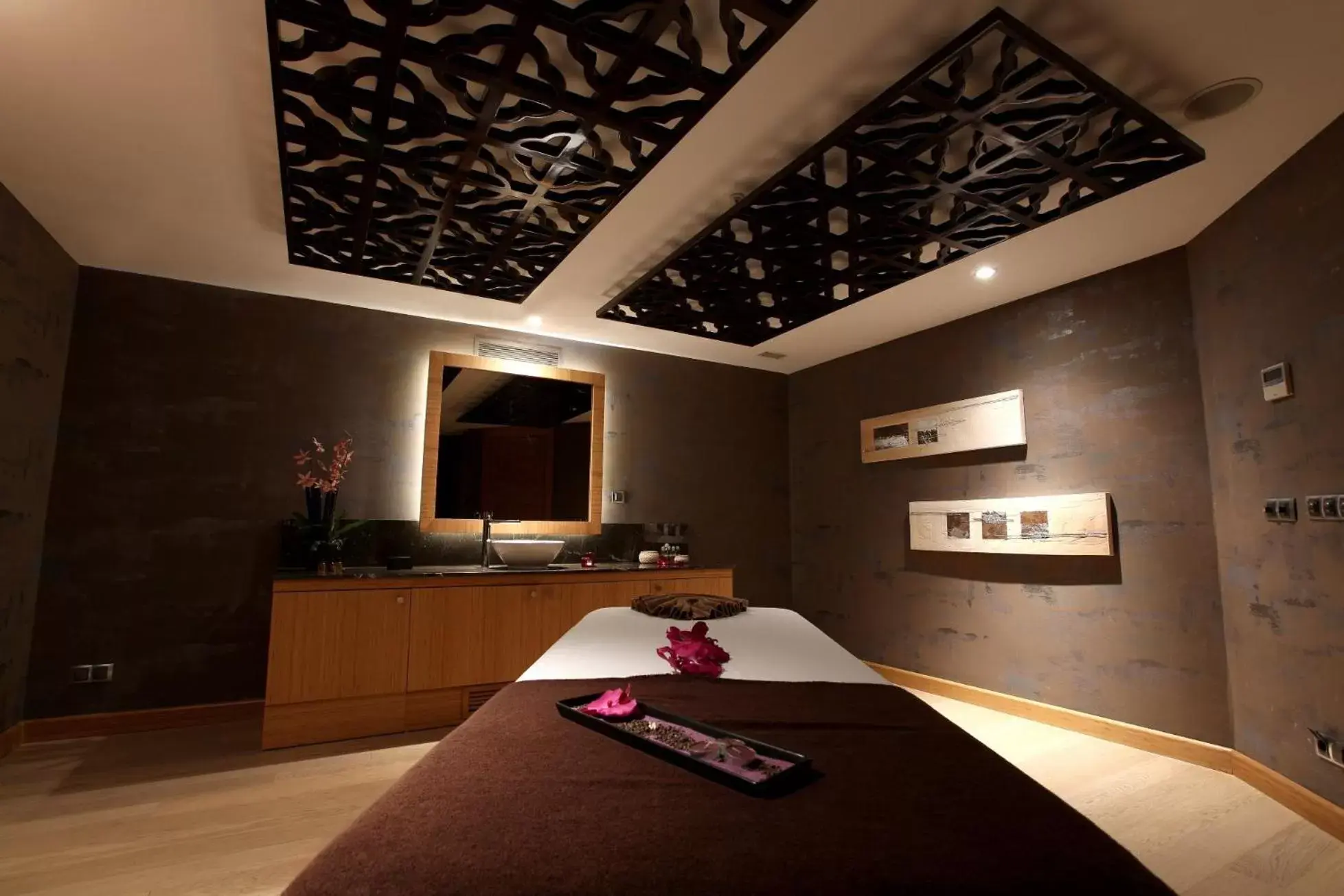 Massage in Miracle Istanbul Asia Airport Hotel & Spa