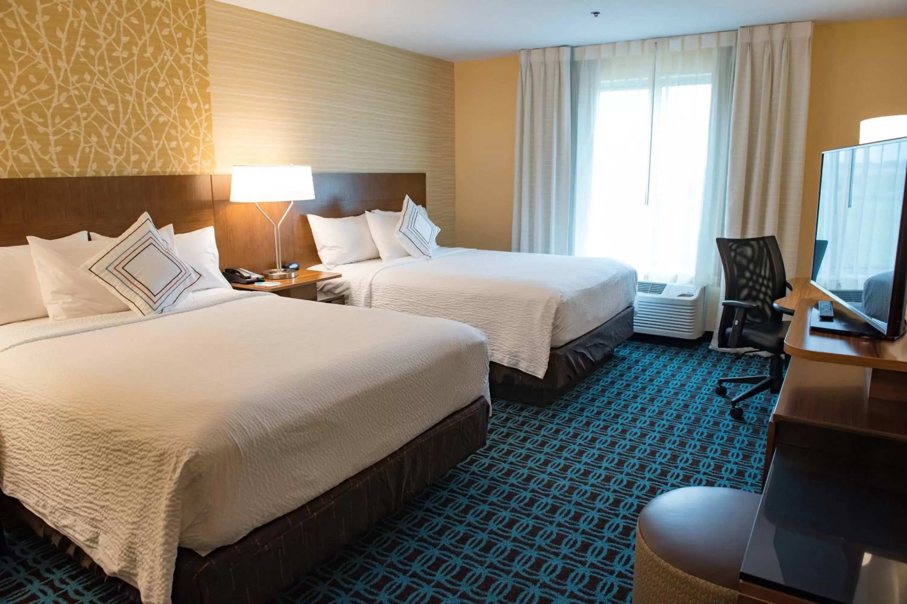 Bedroom, Bed in Fairfield Inn & Suites by Marriott Anderson
