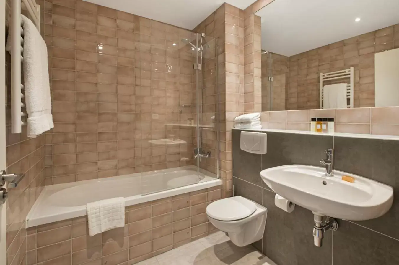Shower, Bathroom in Church Street by Supercity Aparthotels