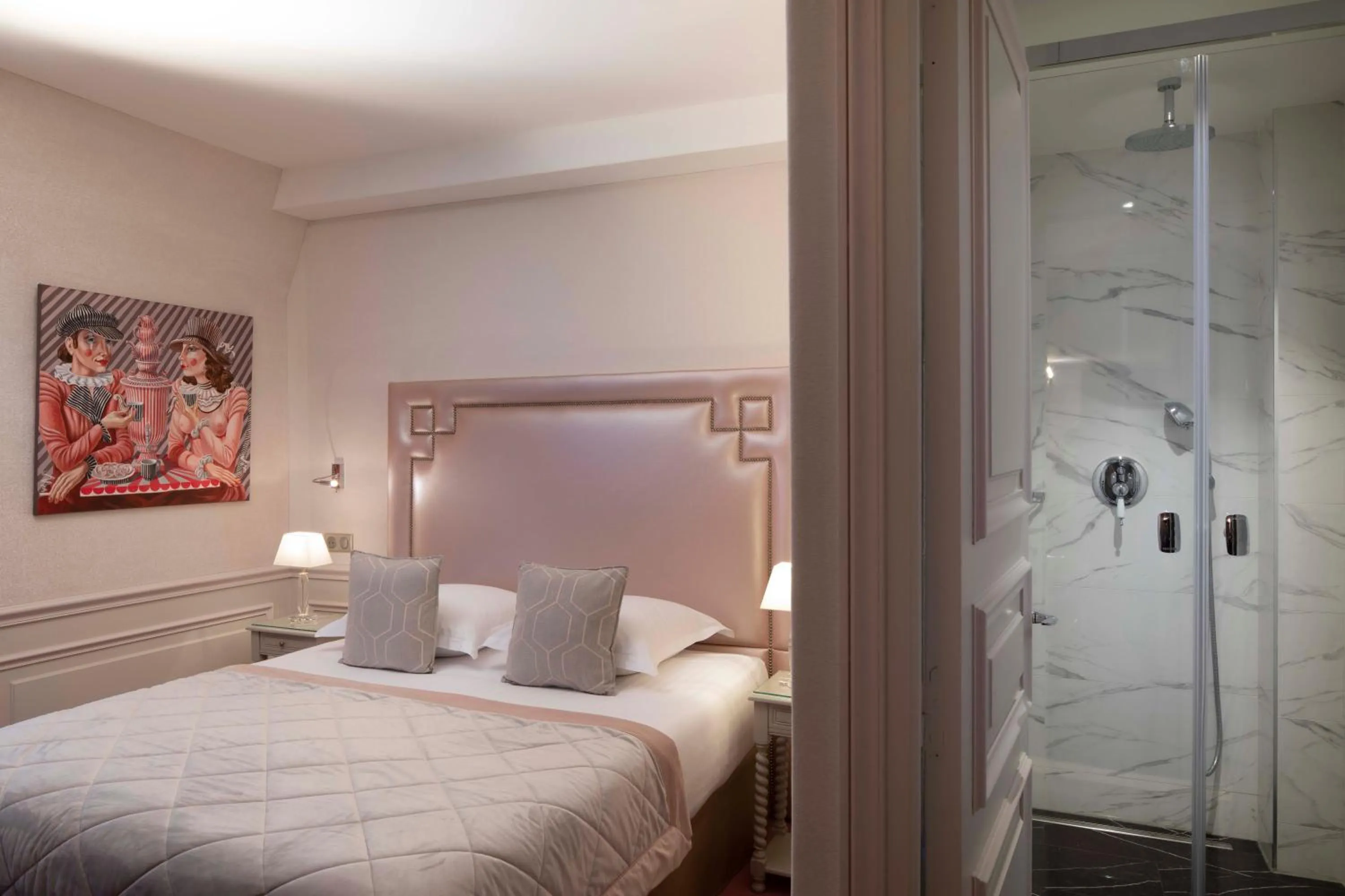 Bedroom, Bed in Hotel & Spa Saint-Jacques