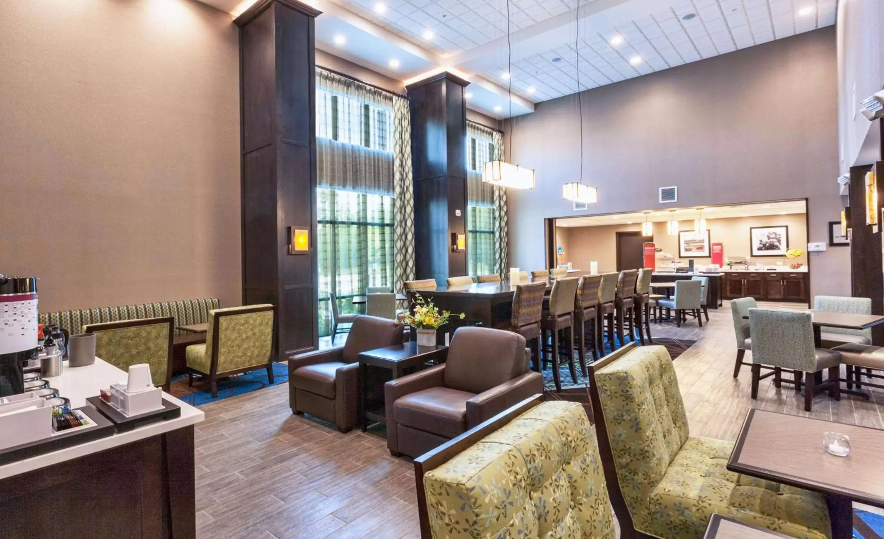 Breakfast in Hampton Inn & Suites Duluth North Mn Breakfast in Hampton Inn & Suites Duluth North Mn