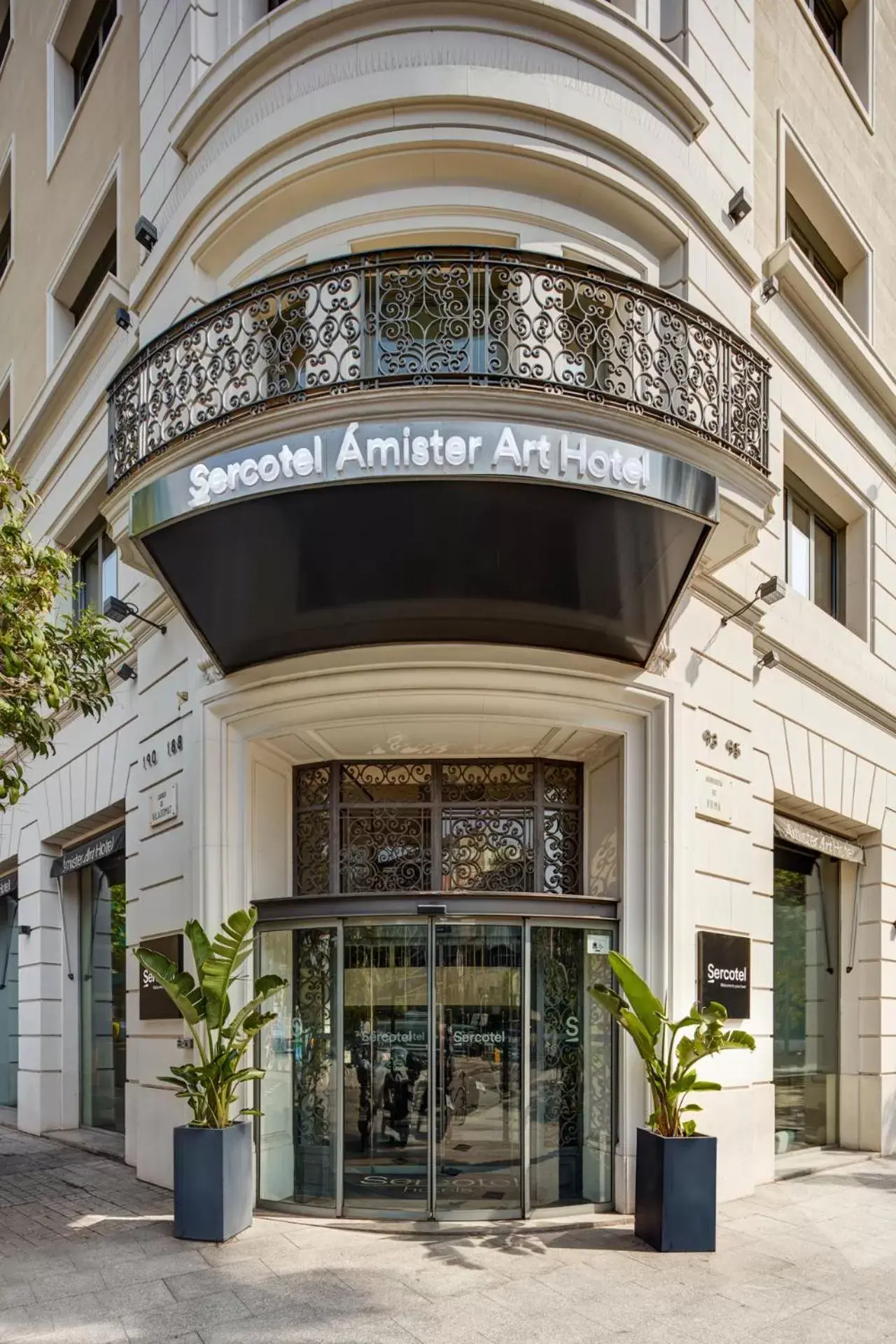 Facade/entrance in Sercotel Amister Art Hotel Barcelona