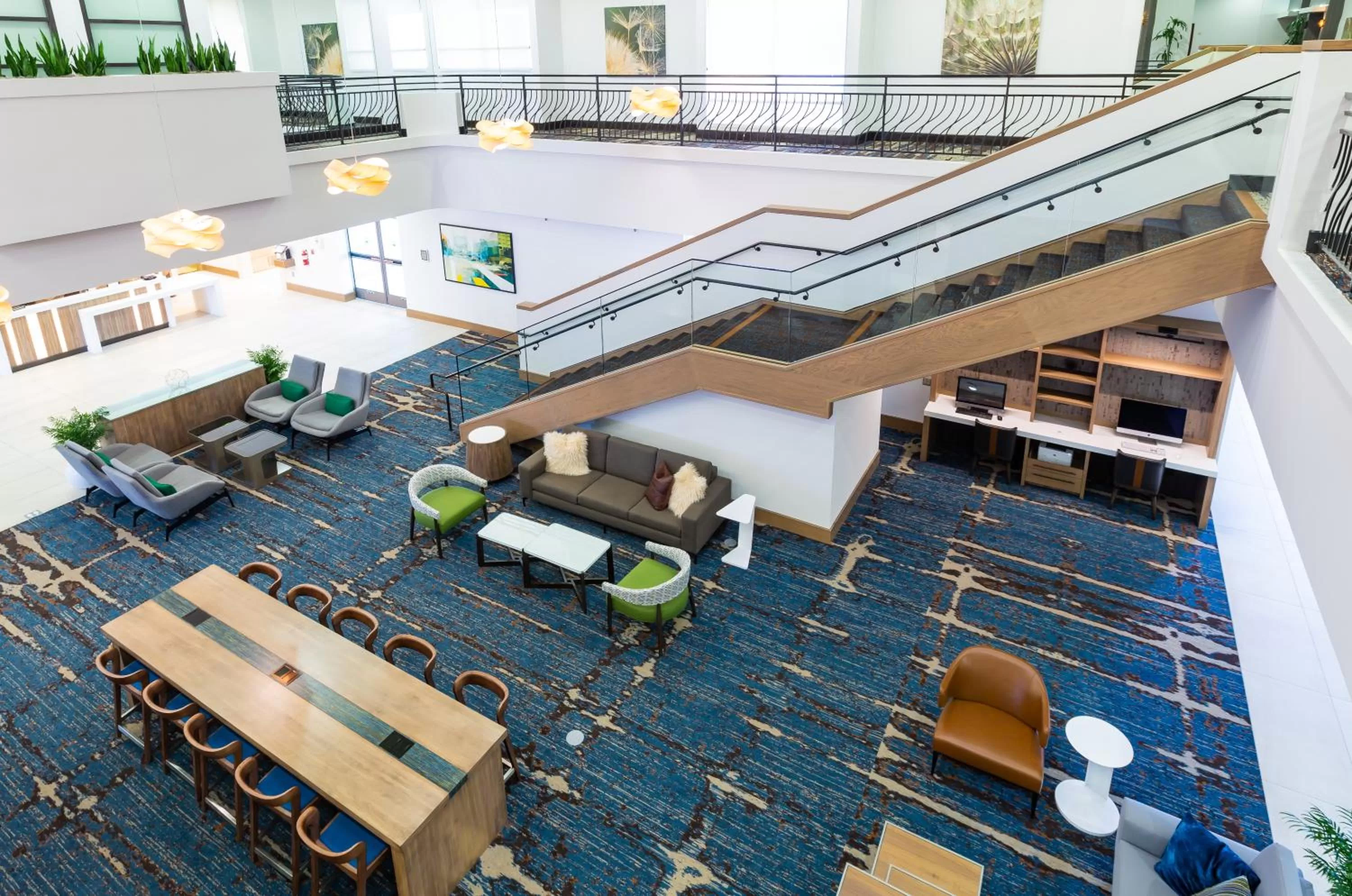 Lobby or reception in Holiday Inn San Jose-Silicon Valley by IHG