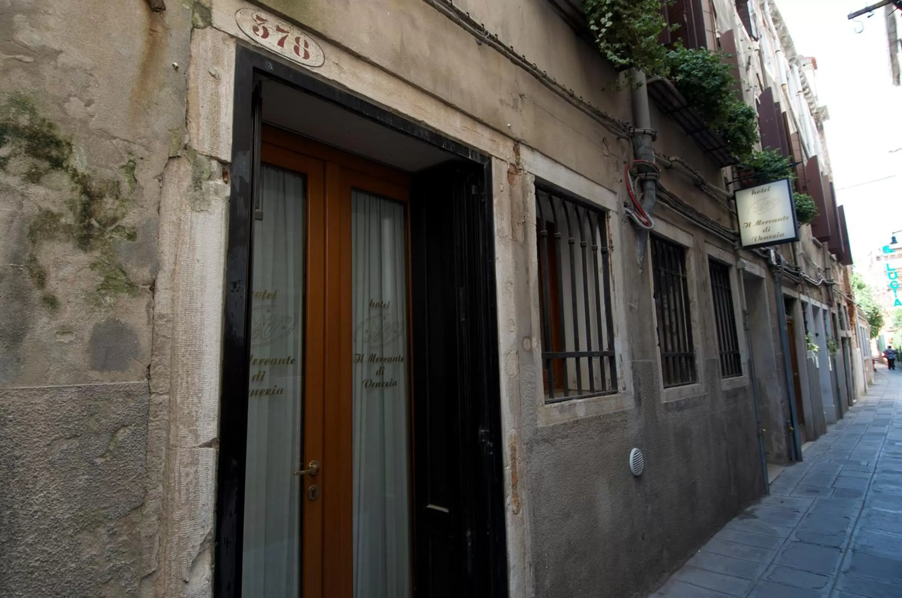 Facade/entrance in Hotel Il Mercante di Venezia
