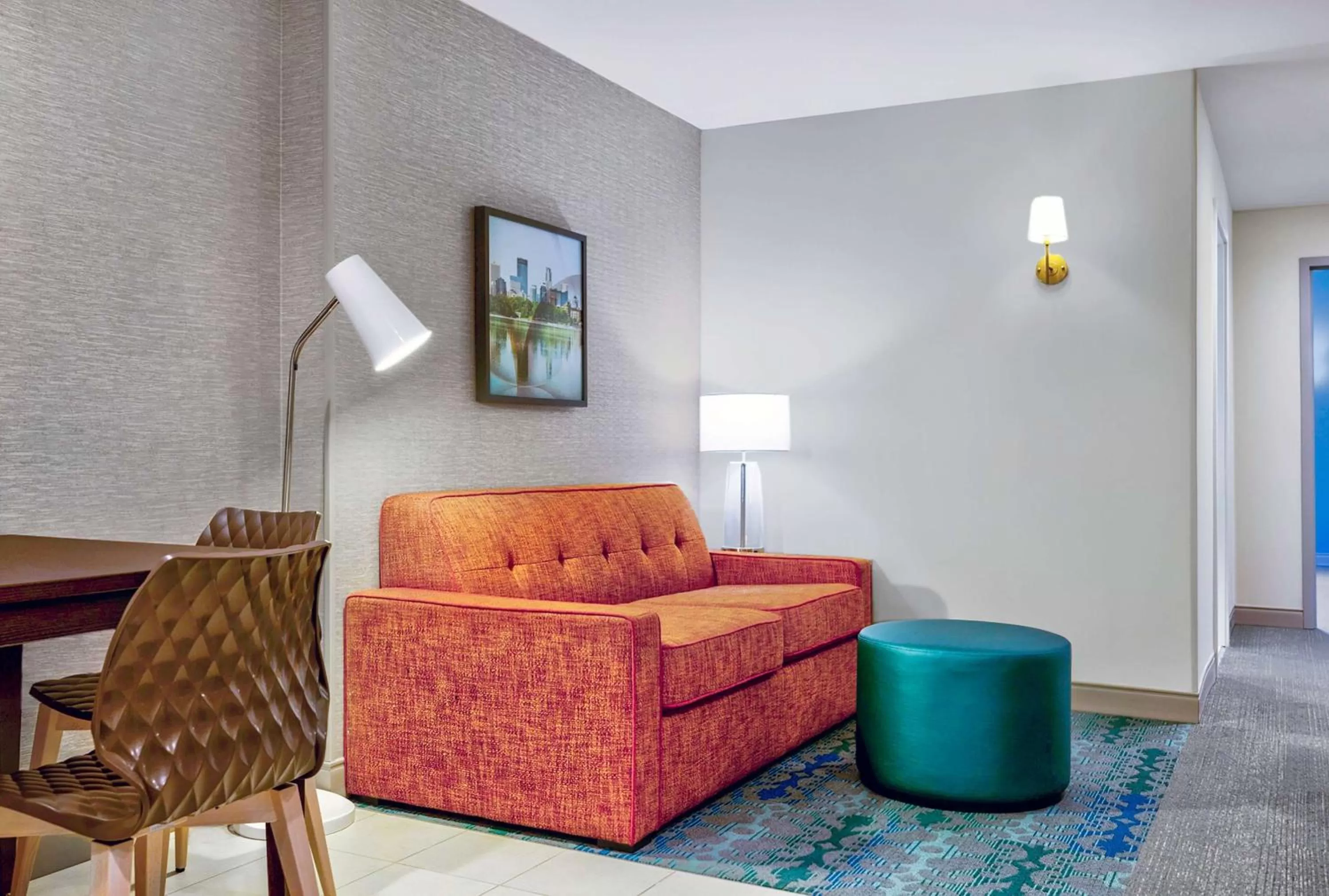 Living room in Home2 Suites by Hilton Minneapolis Downtown