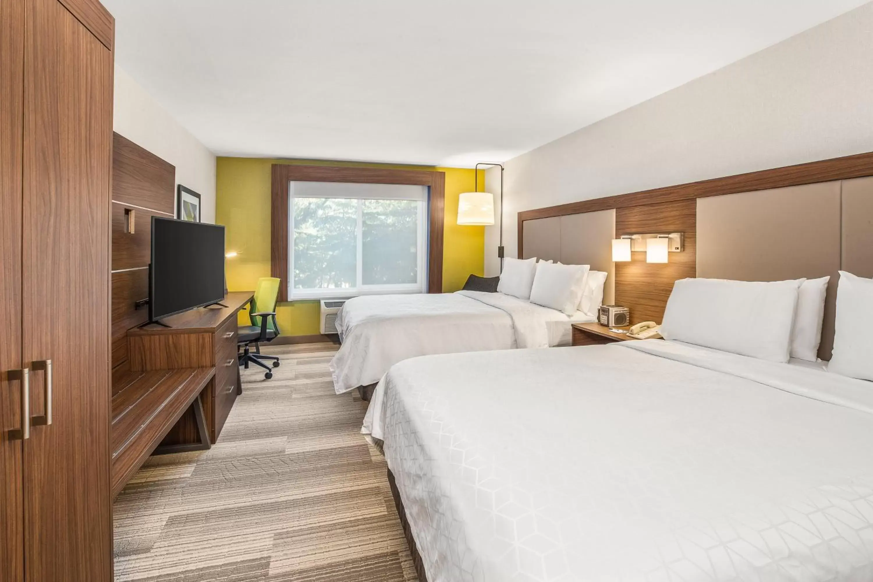 Photo of the whole room in Holiday Inn Express Hotel & Suites Tacoma, an IHG Hotel