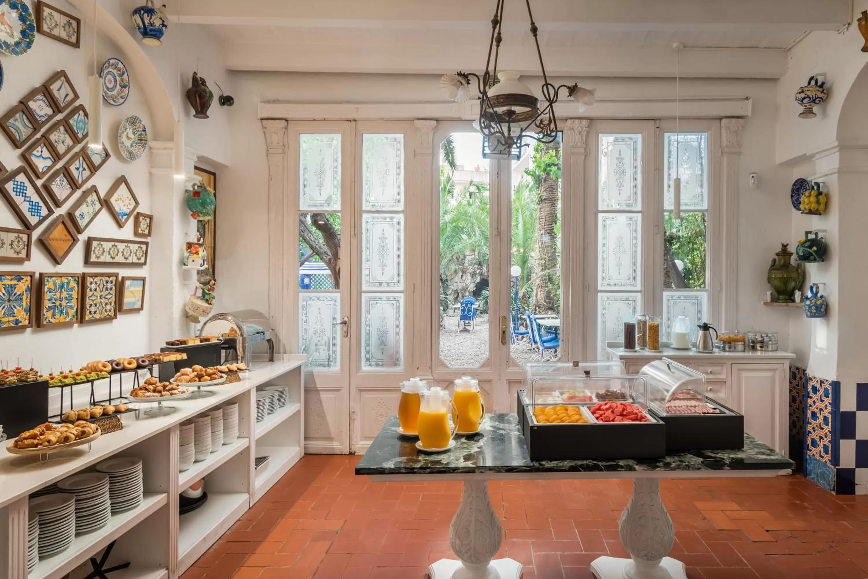 Buffet breakfast, Restaurant/Places to Eat in Hotel Medium Sitges 1883