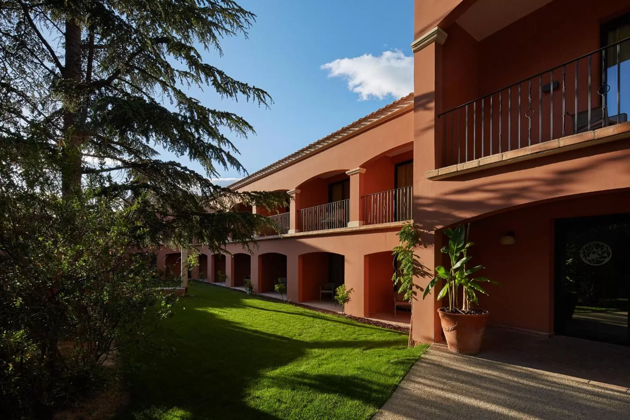 Facade/entrance, Property Building in Villa Duflot Hôtel & Spa Perpignan