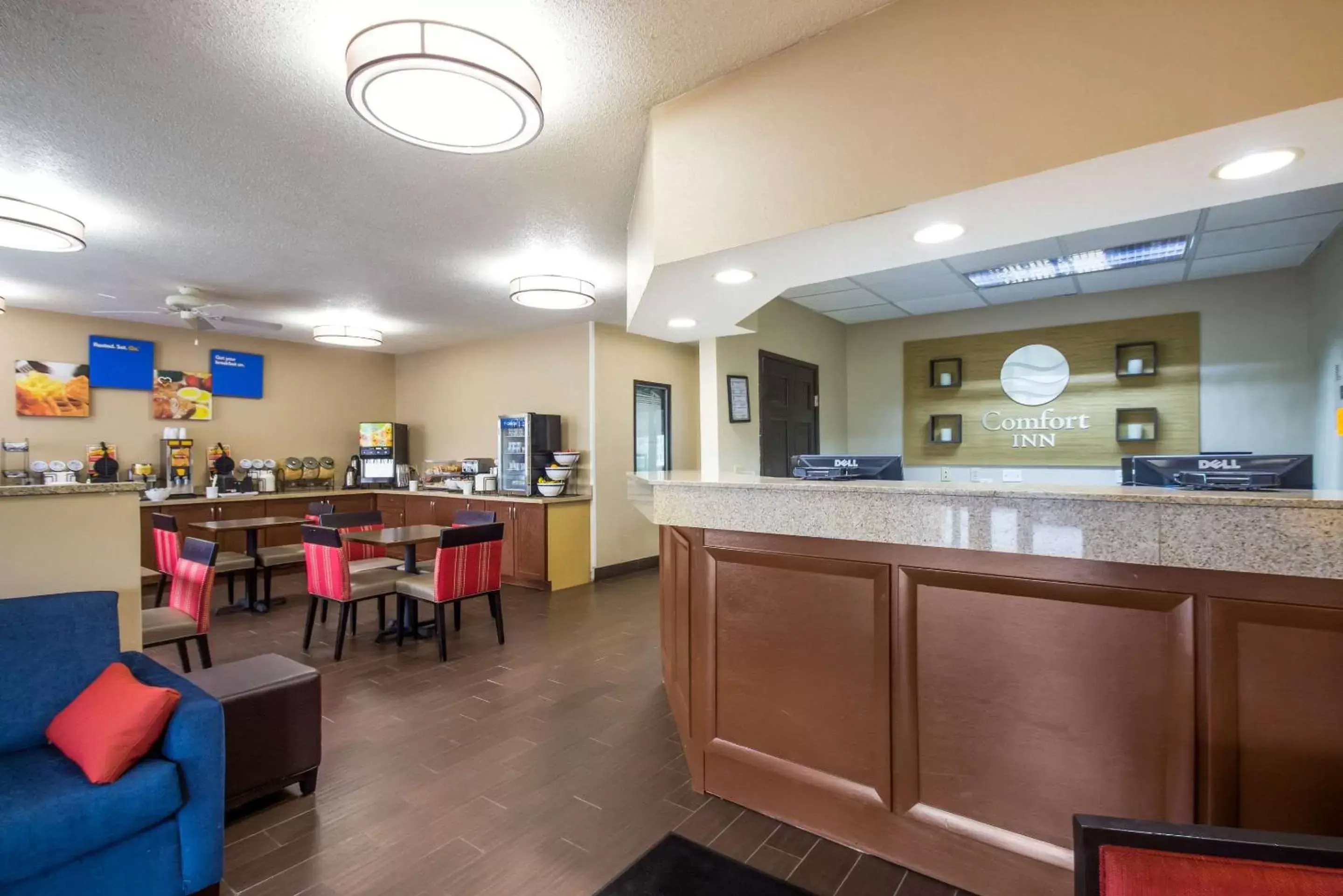 Lobby or reception in Comfort Inn Green Bay