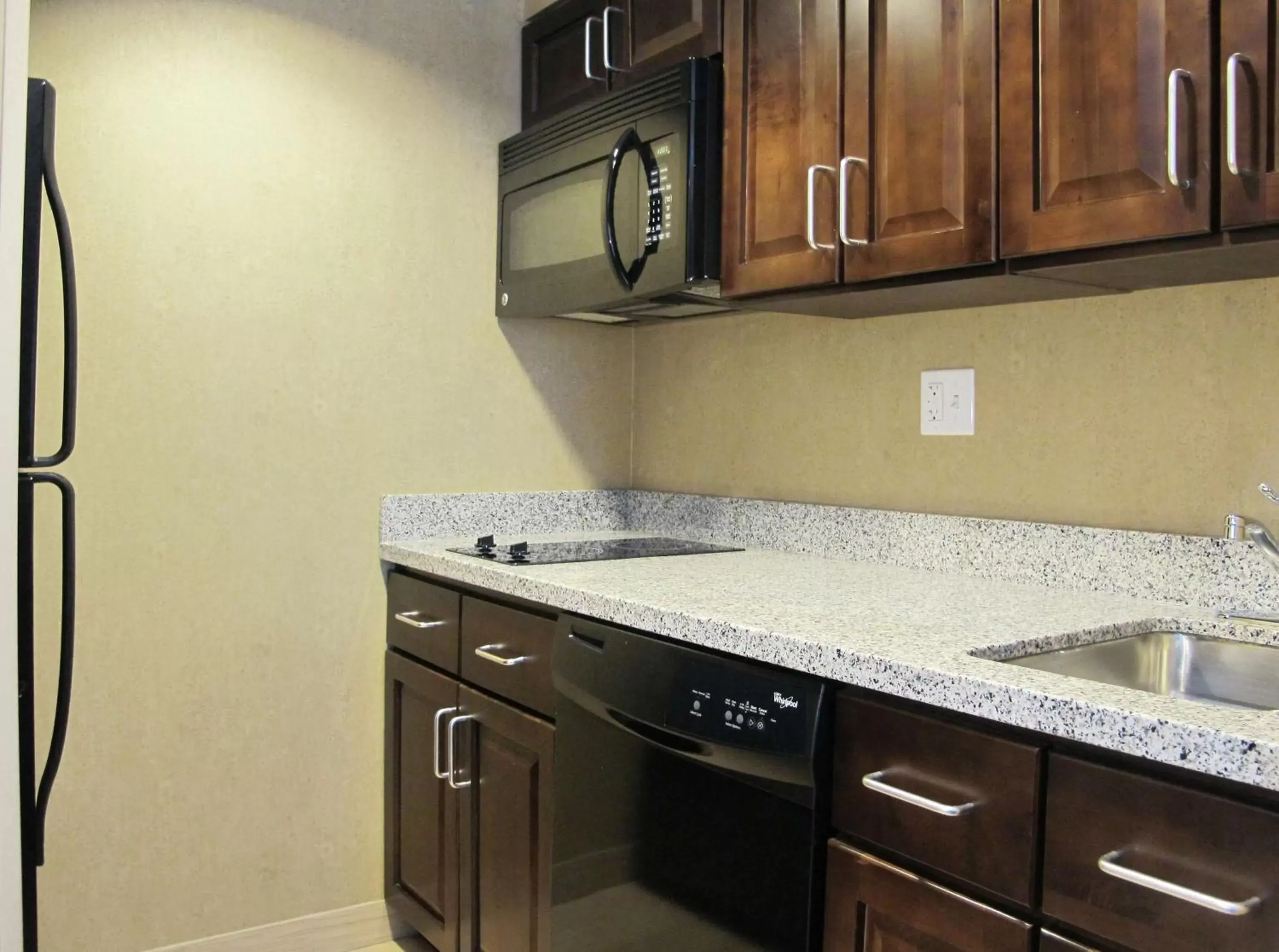 Kitchen or kitchenette, Kitchen/Kitchenette in Homewood Suites by Hilton Coralville - Iowa River Landing