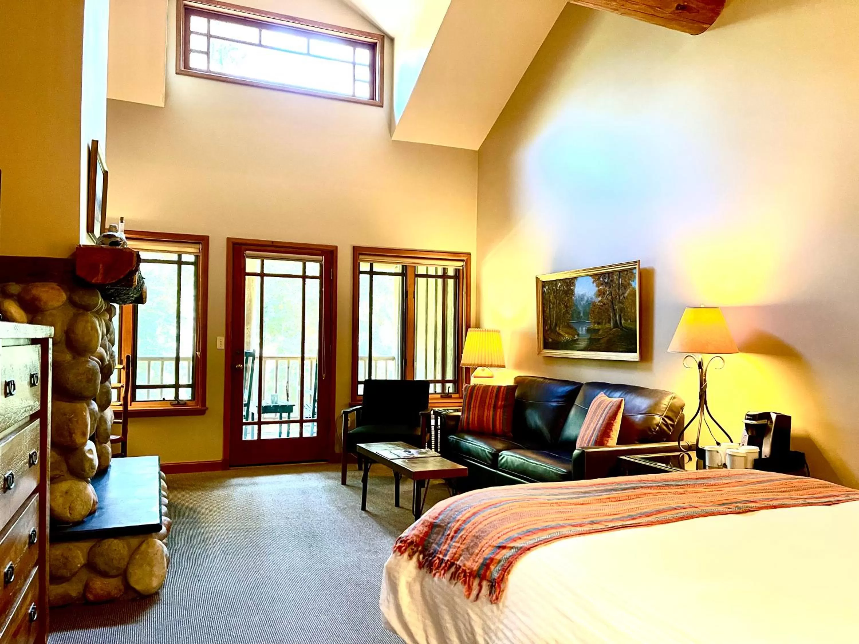 Photo of the whole room, Bed in Weasku Inn