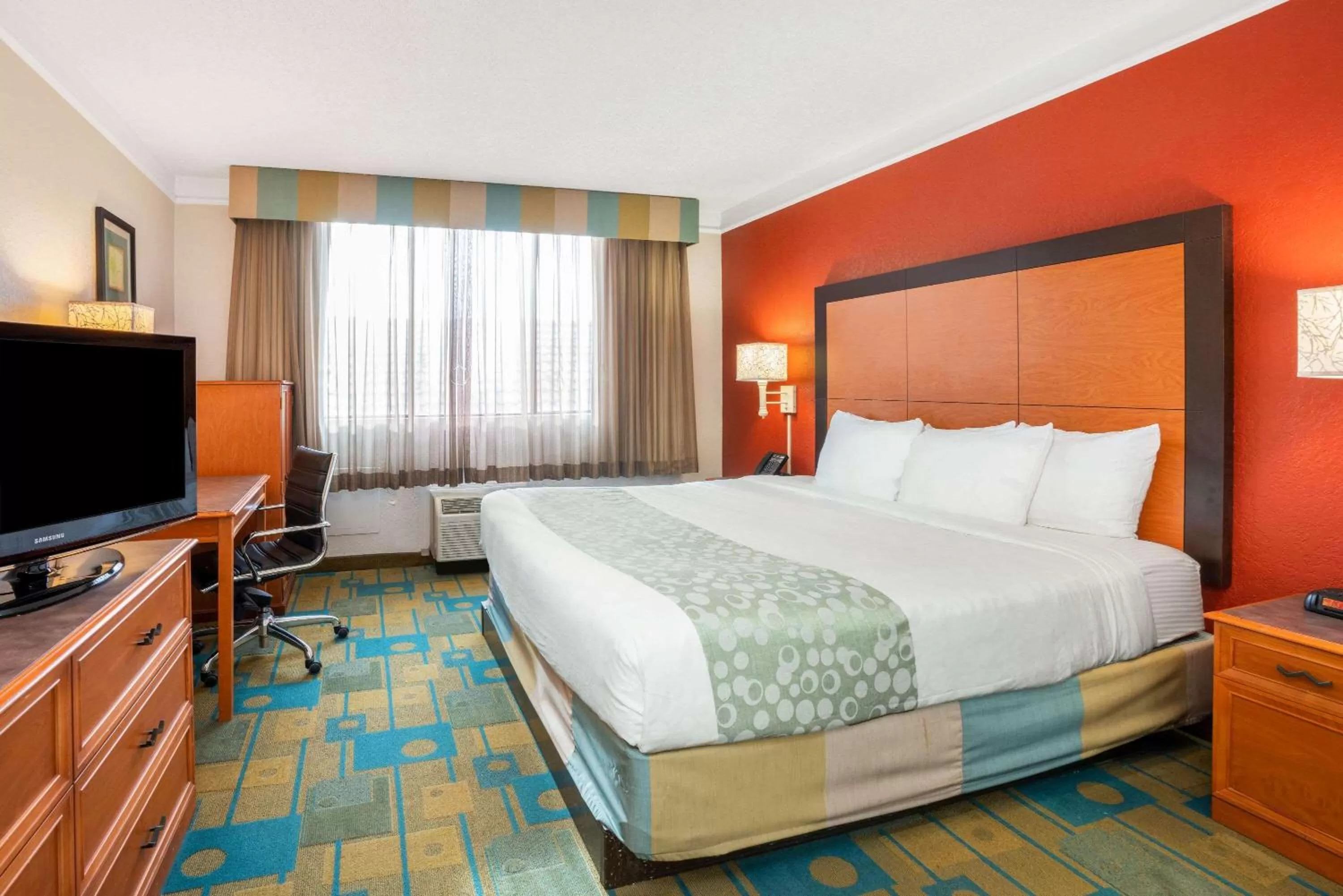 King Room in La Quinta by Wyndham Seattle Sea-Tac Airport