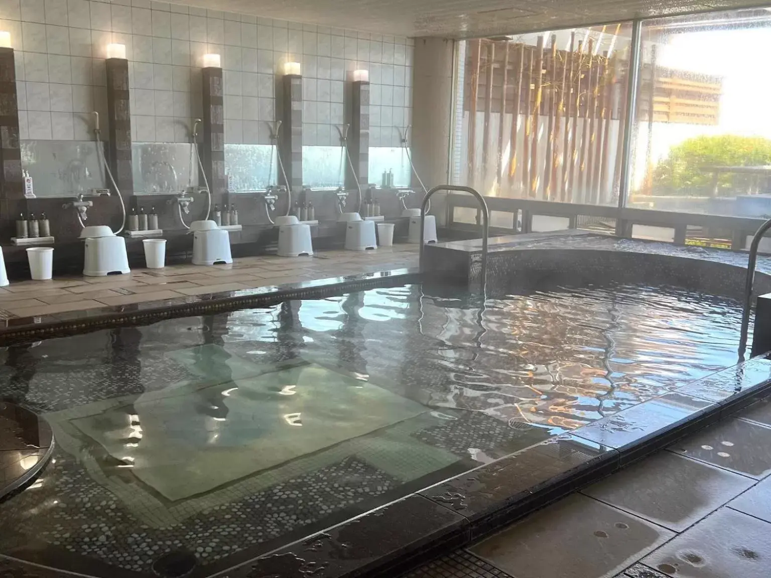Hot Spring Bath, Swimming Pool in Mikawawan Resort Linx