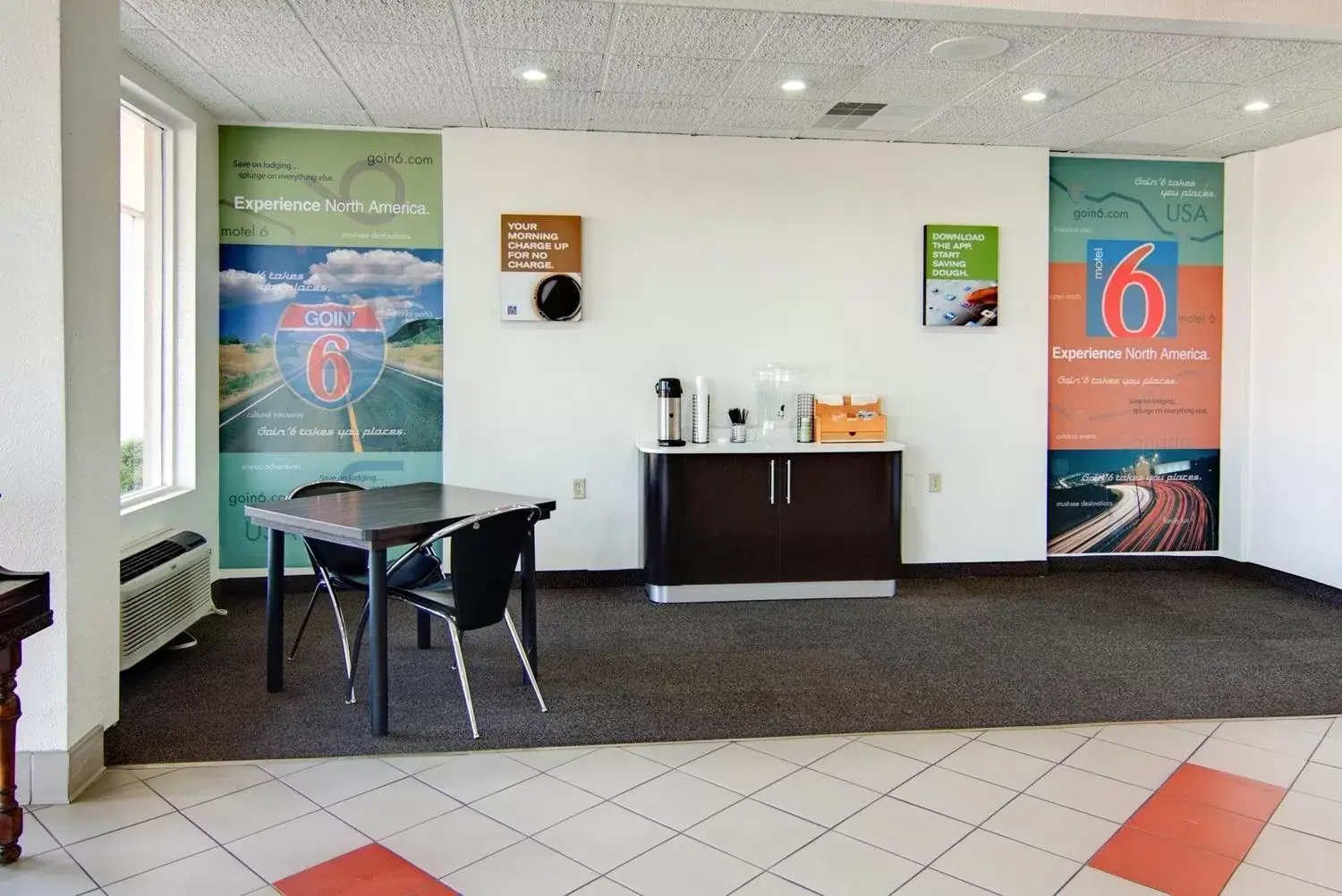 Lobby or reception, Lobby/Reception in Motel 6-Mount Pleasant, TX